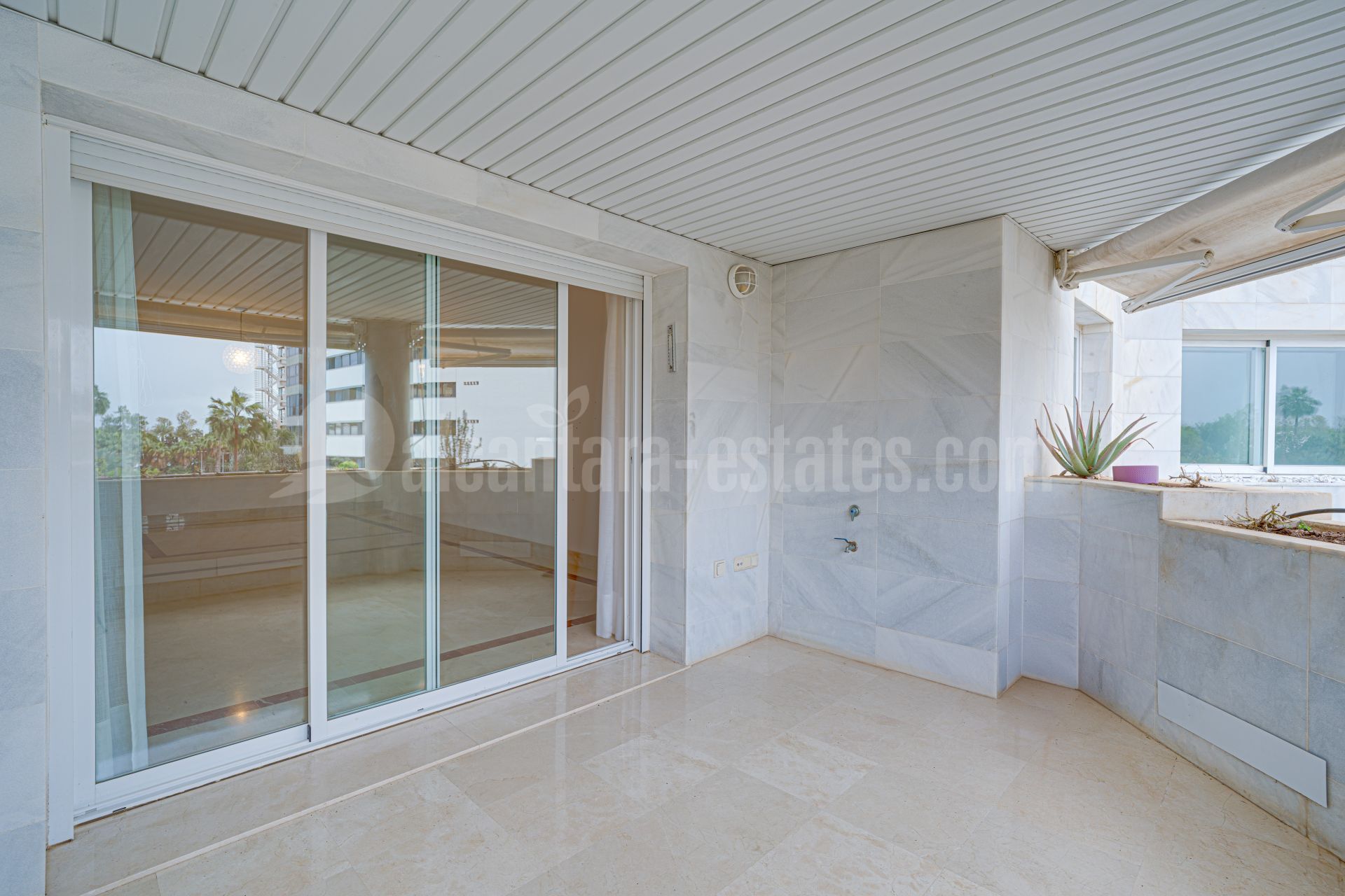 Apartamento en Jardín del Mediterráneo, Marbella