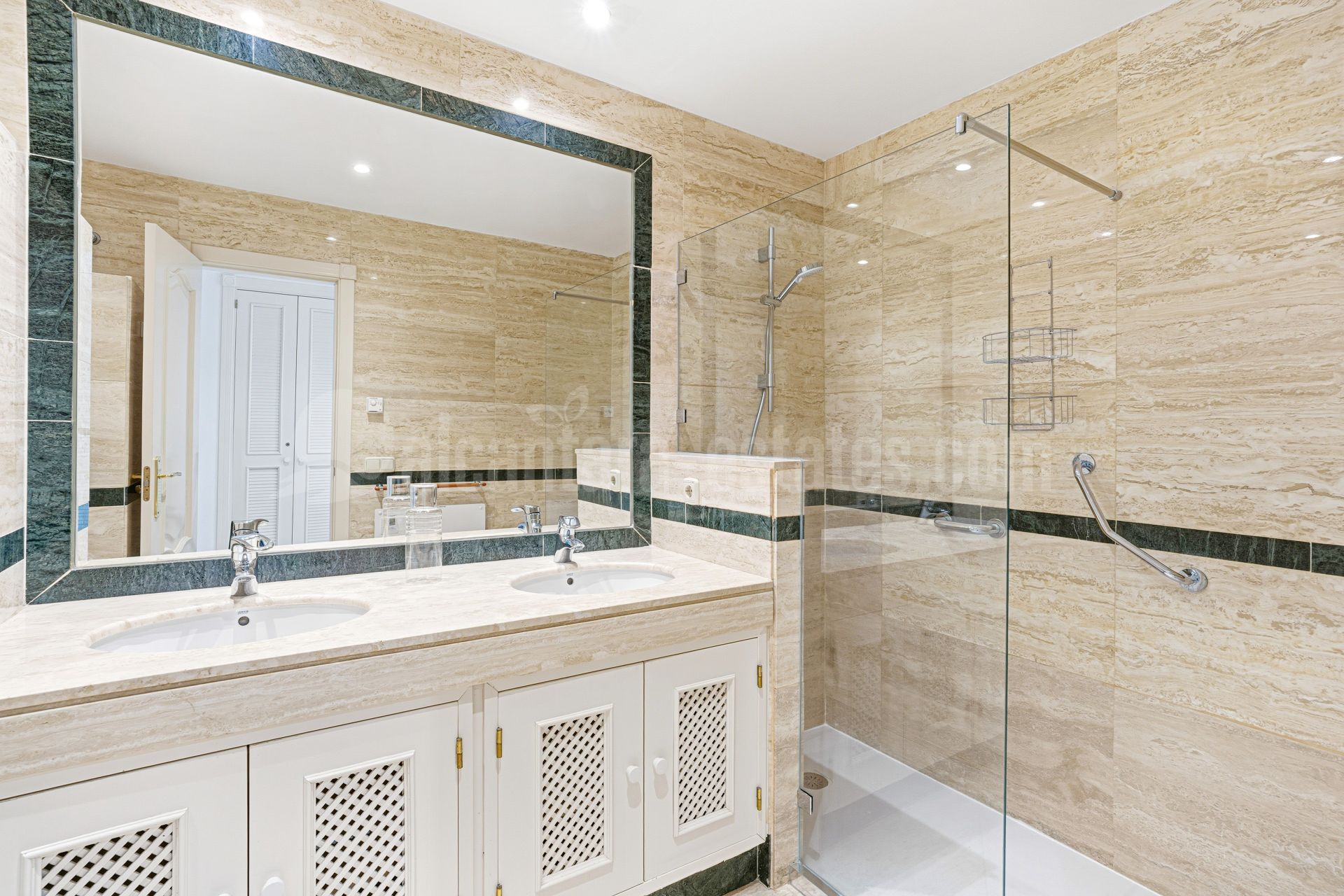 Apartamento en Jardín del Mediterráneo, Marbella