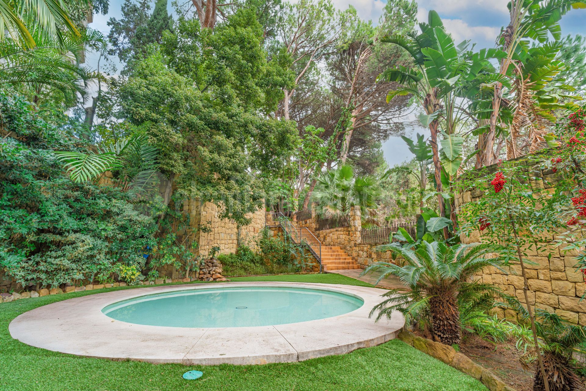 Apartamento en Jardín del Mediterráneo, Marbella