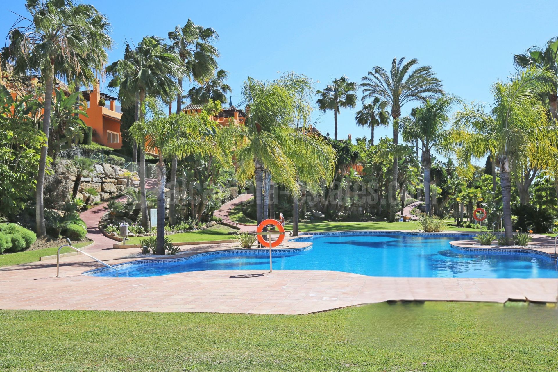 Town House in Paraíso Bellevue, Benahavis