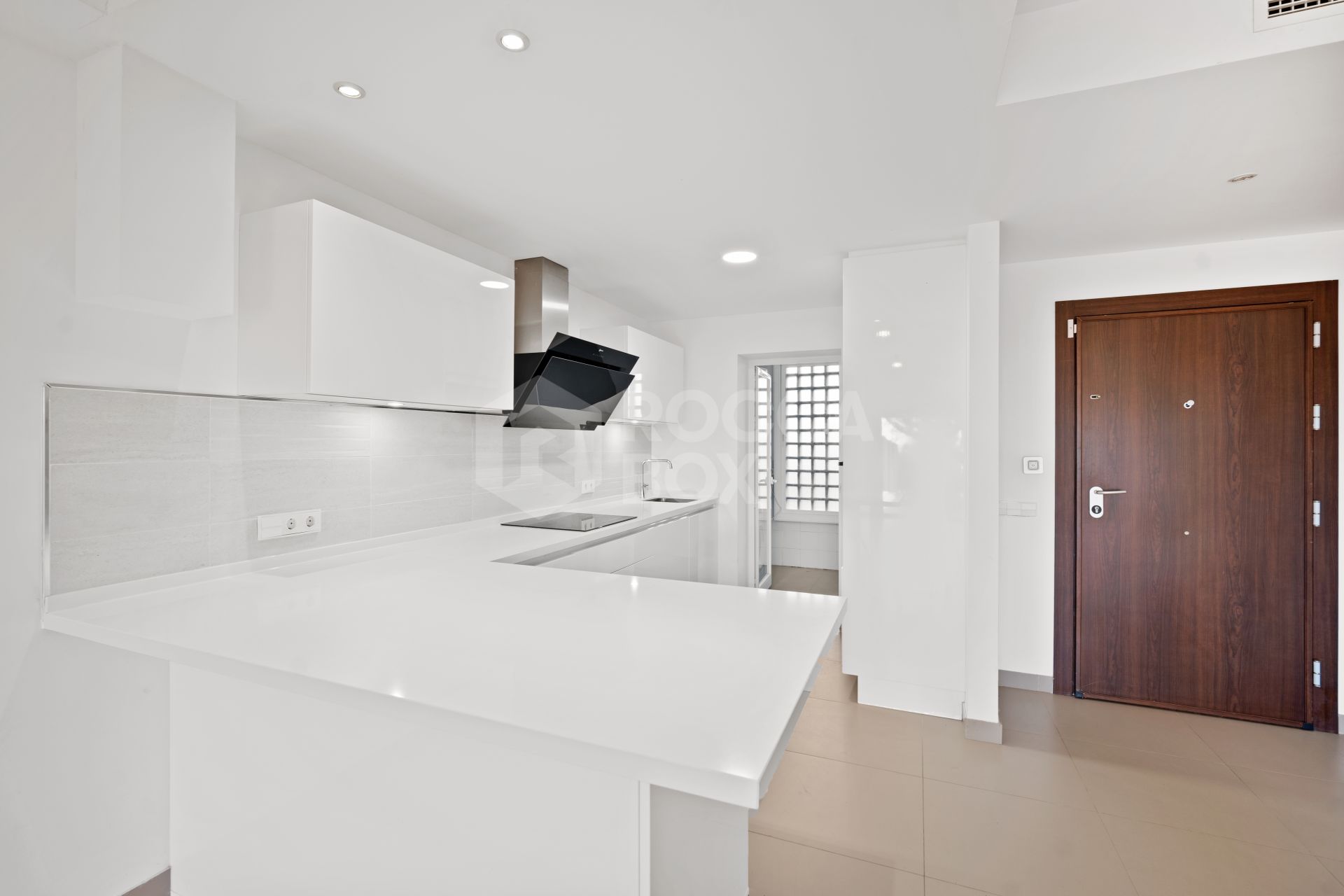 Superb three bedroom, south facing townhouse in Paraiso Bellevue, in El Paraiso on the New Golden Mile