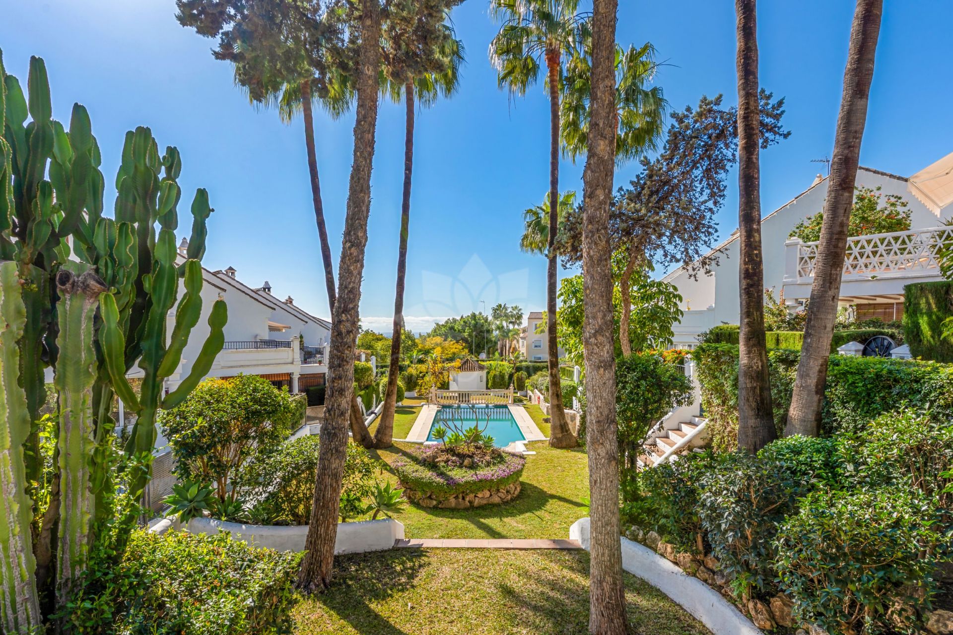 Town House in Montepiedra, Marbella