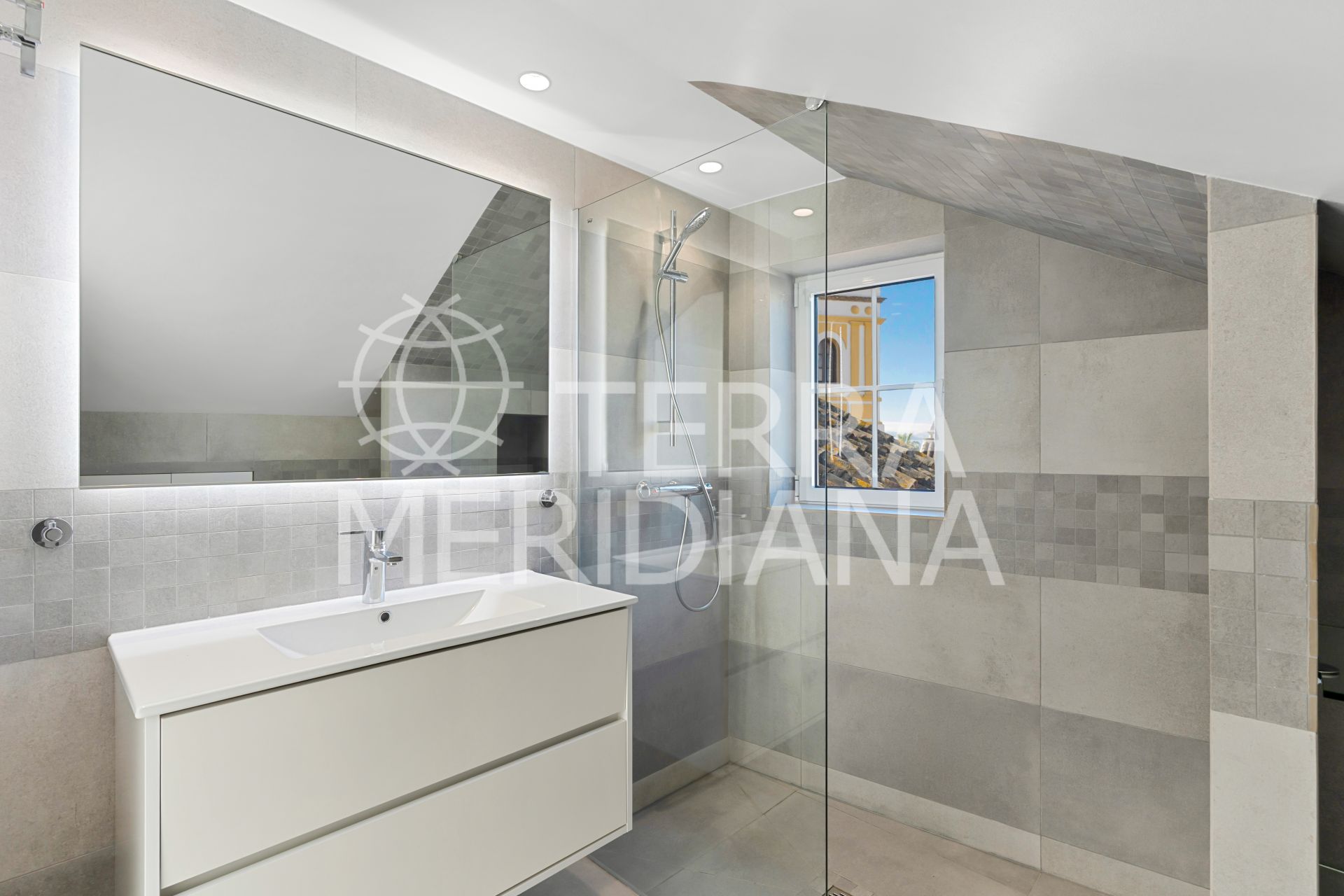 Town House in Montepiedra, Marbella