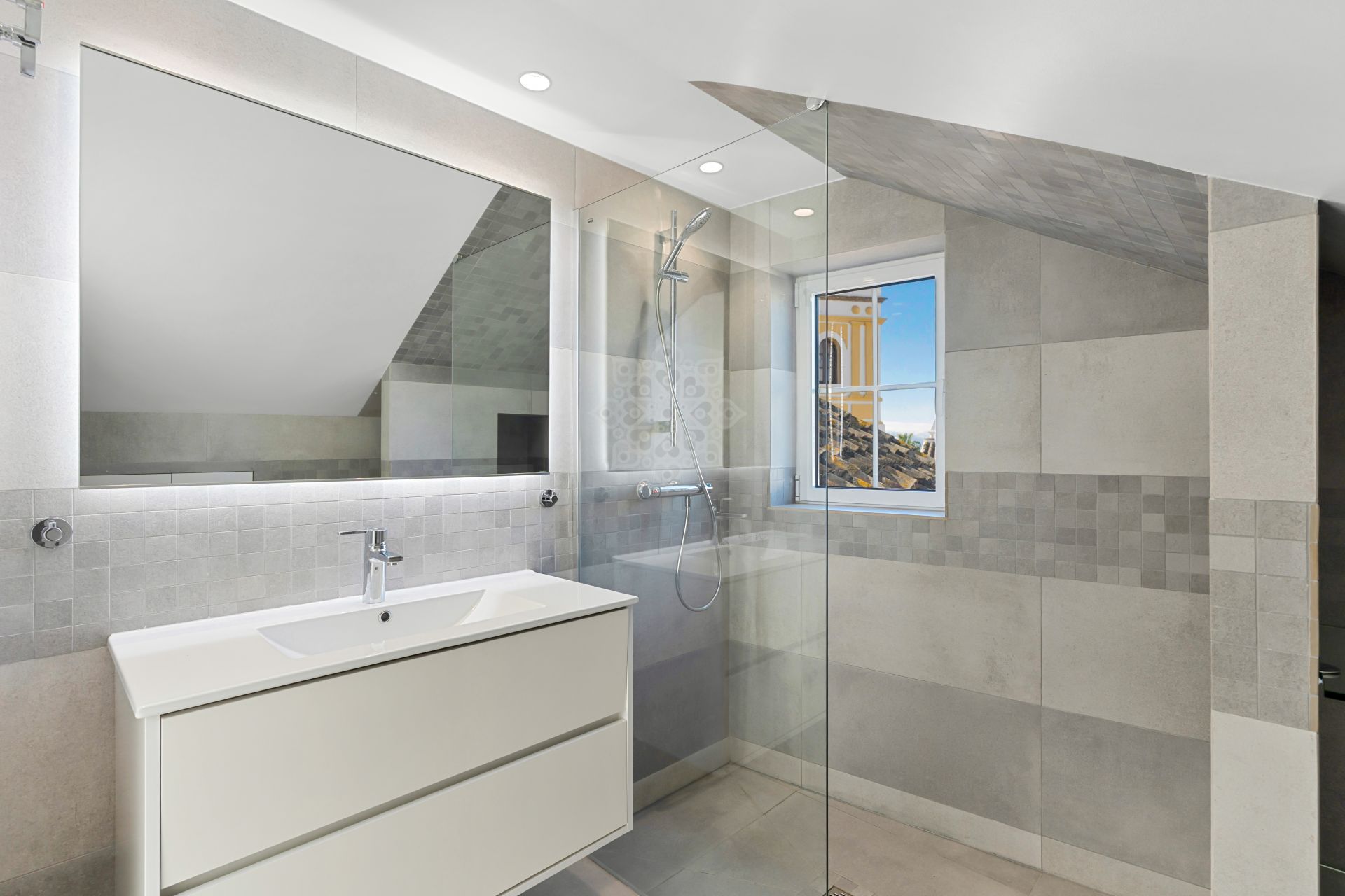 Town House in Montepiedra, Marbella