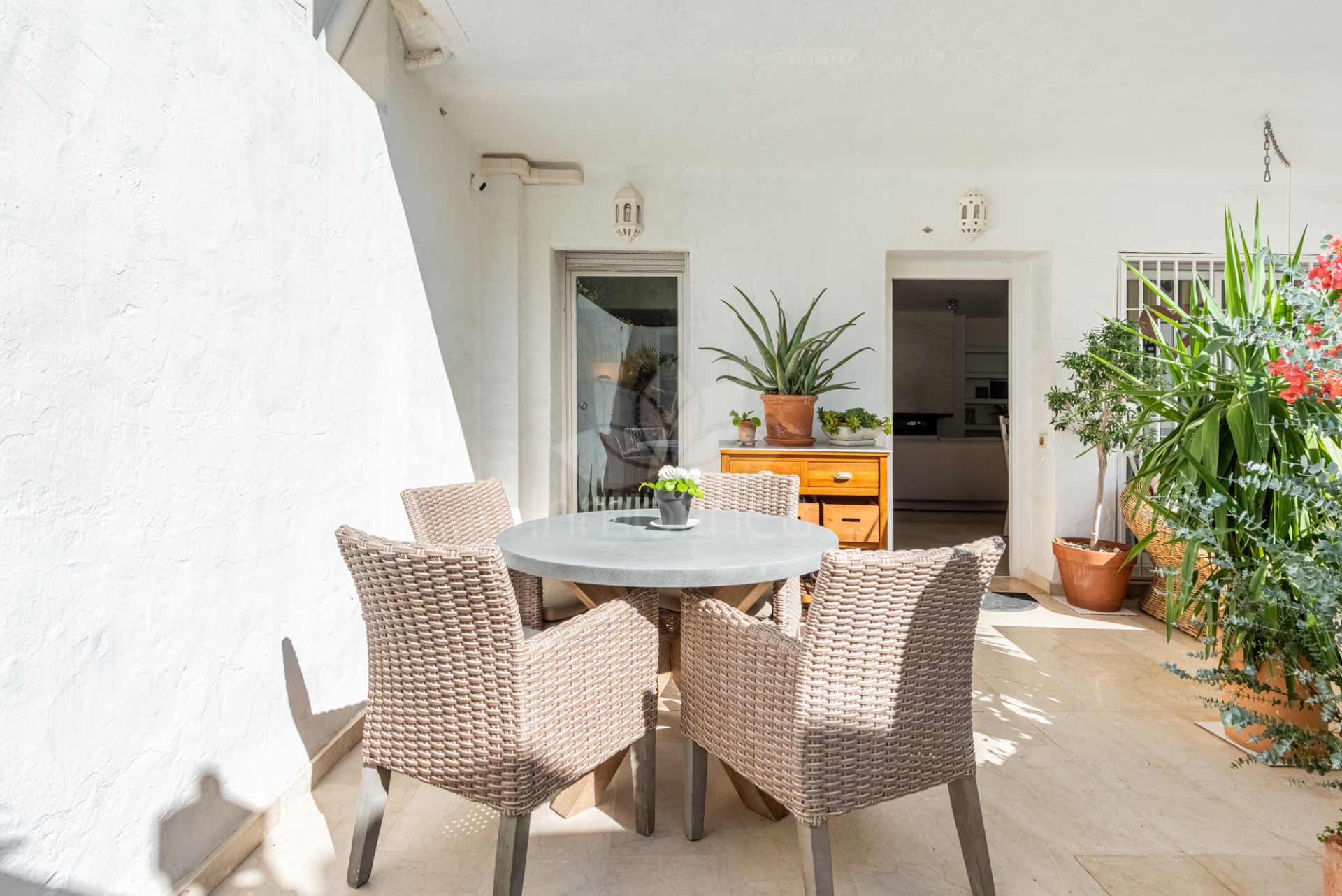 Apartamento Planta Baja en Rio Real, Marbella