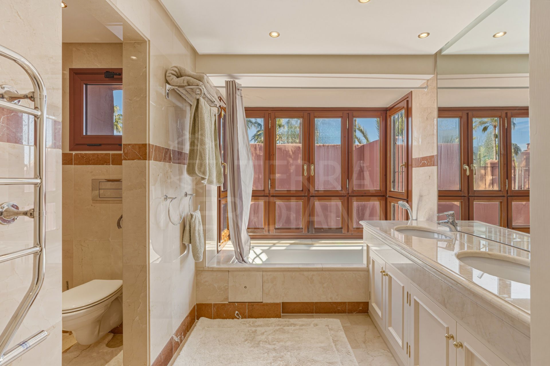 Duplex Penthouse in Menara Beach, Estepona