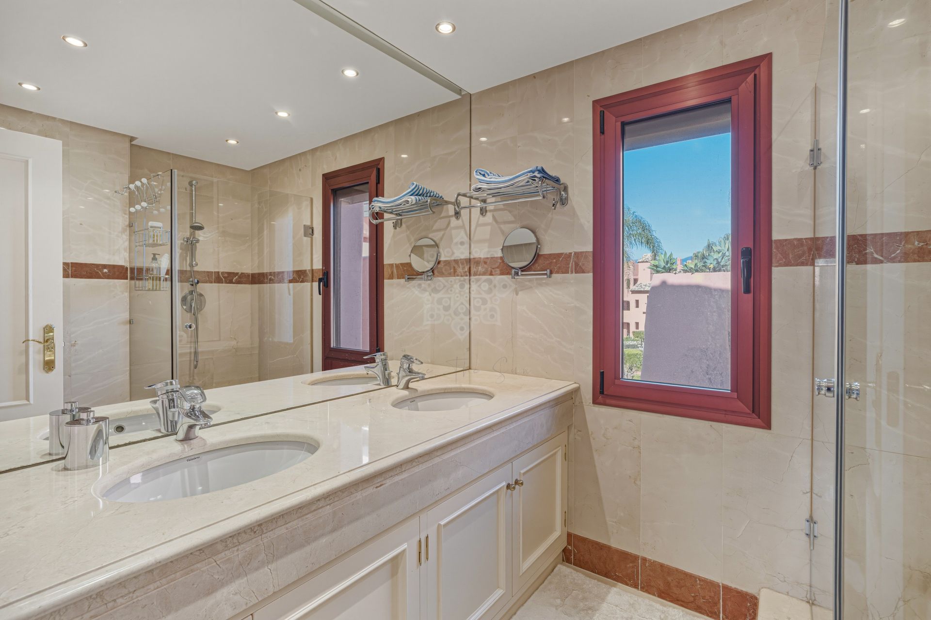 Duplex Penthouse in Menara Beach, Estepona