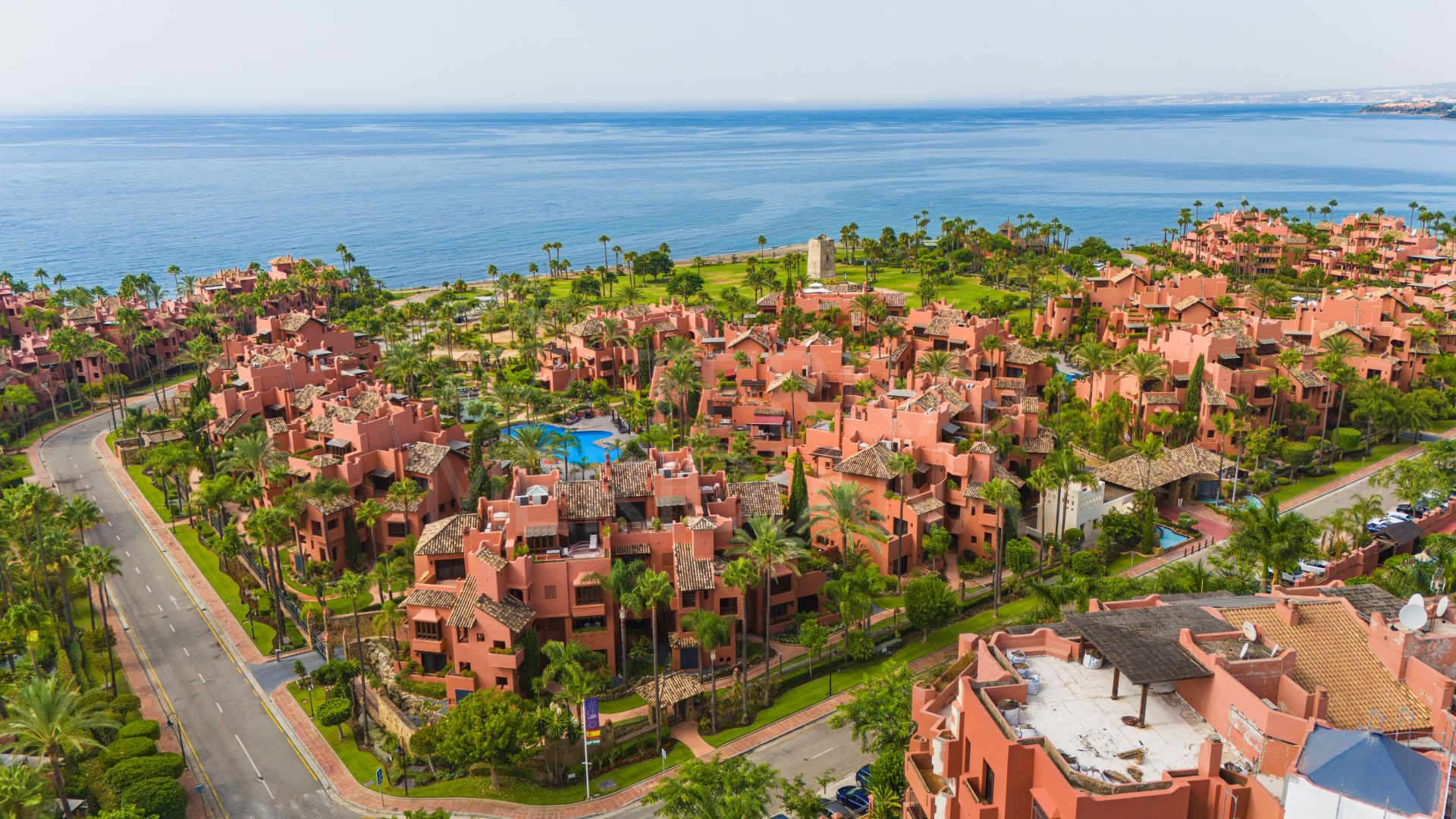 Duplex Penthouse in Menara Beach, Estepona