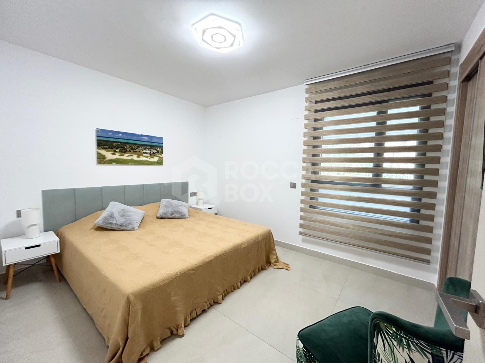 Elegant three bedroom, apartment located in a gated community of La Quinta Golf, Benahavis