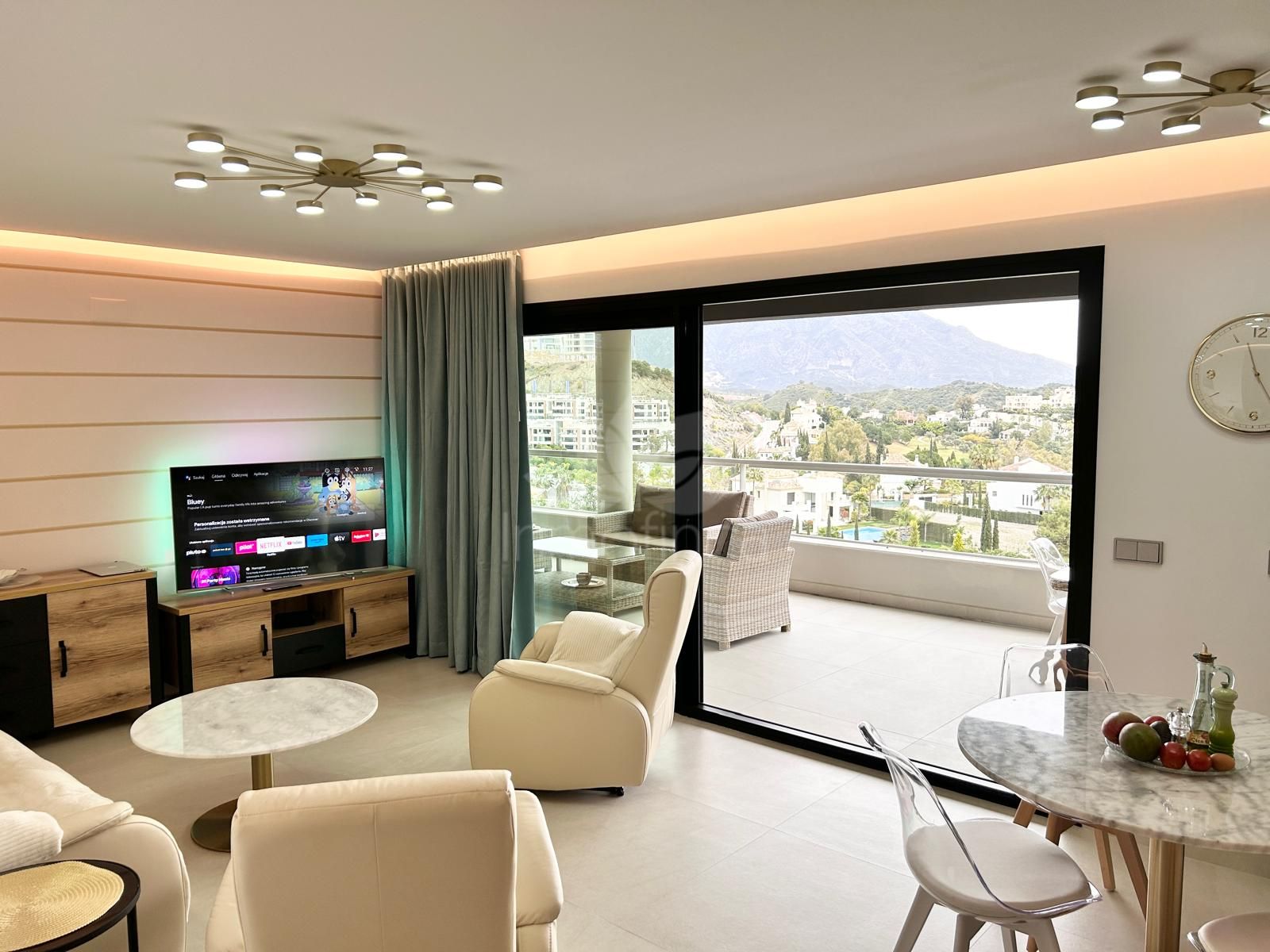 Apartment in The Crest, Benahavis