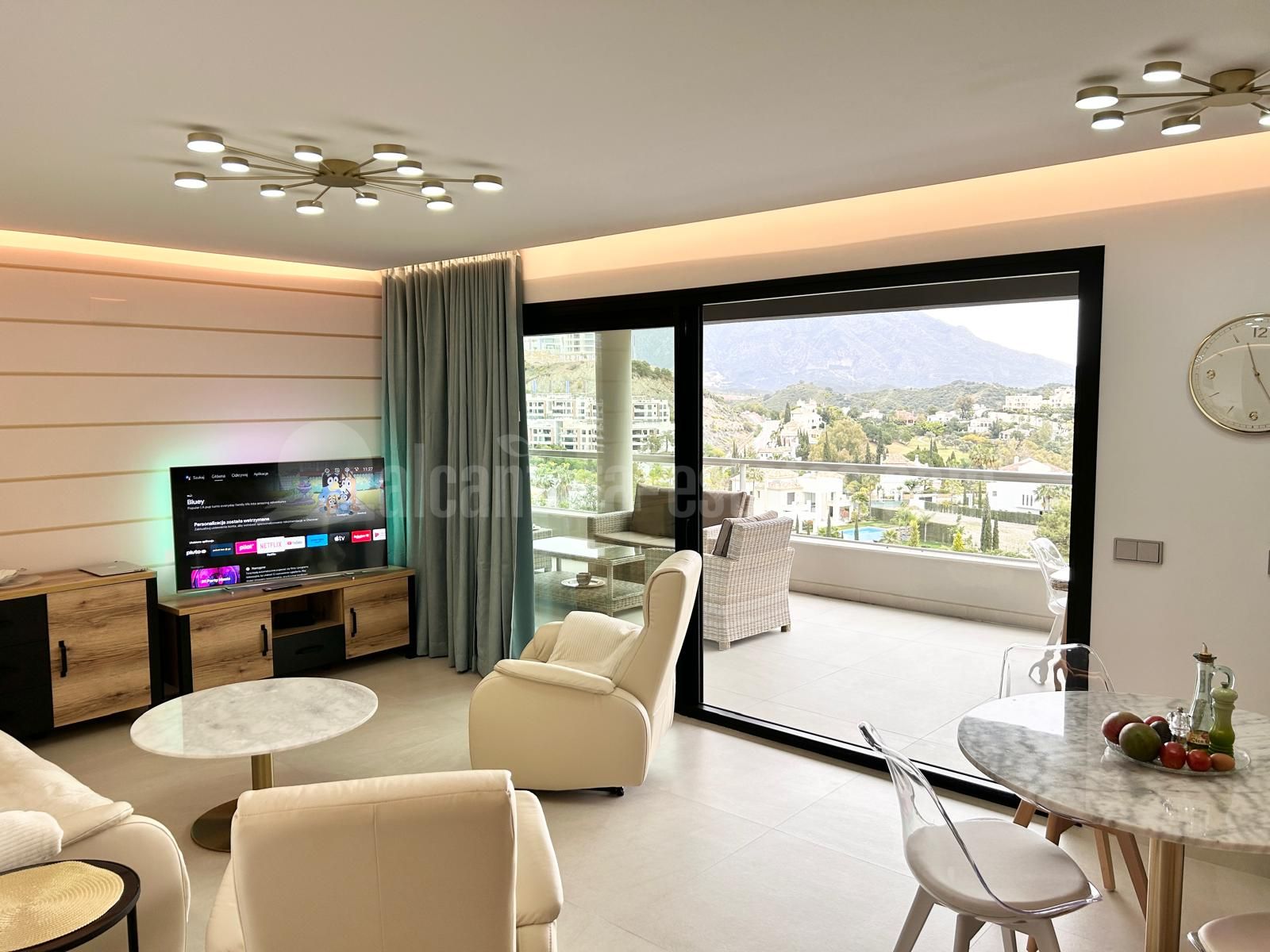 Apartment in The Crest, Benahavis