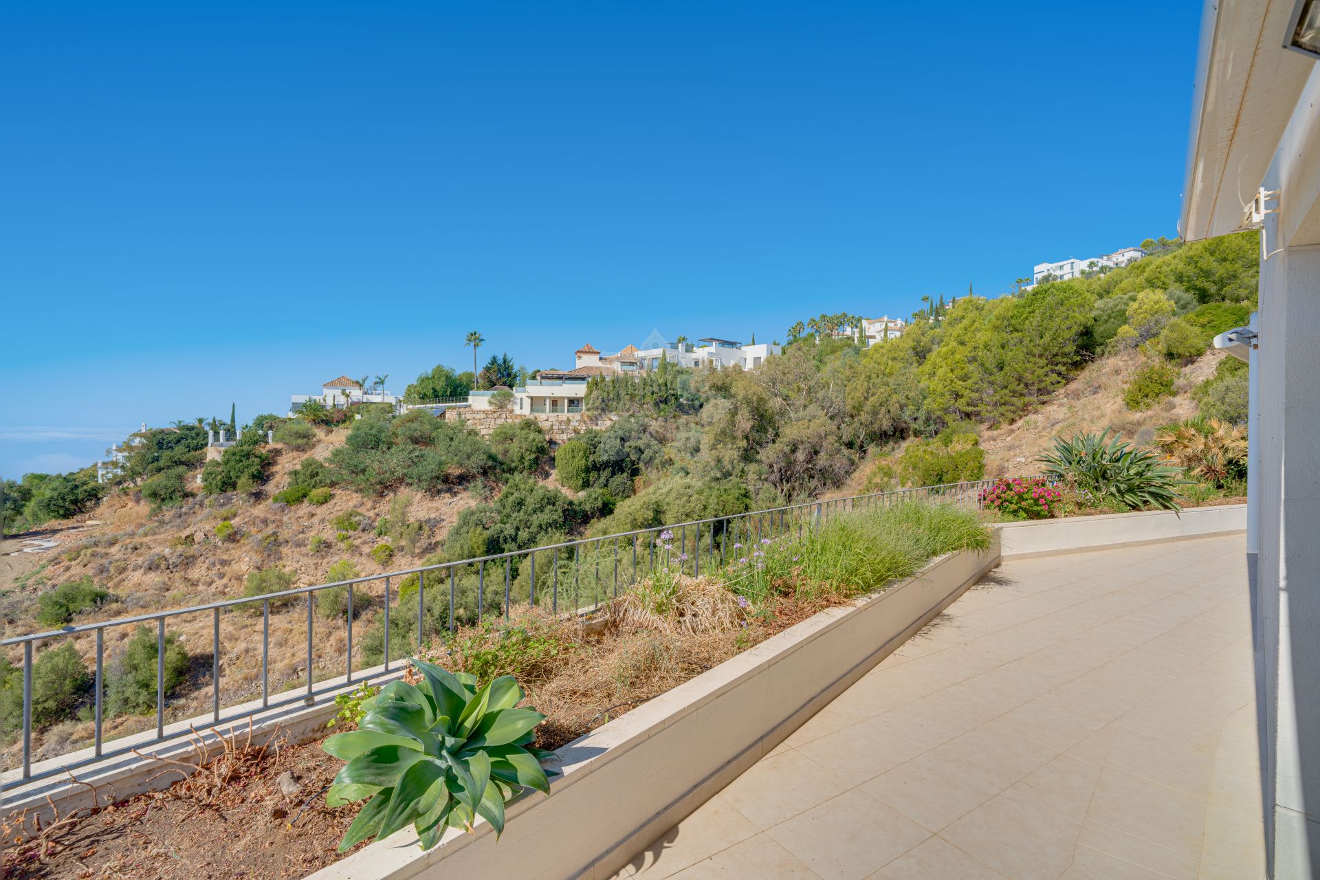 Ground Floor Apartment in Lomas de los Monteros, Marbella