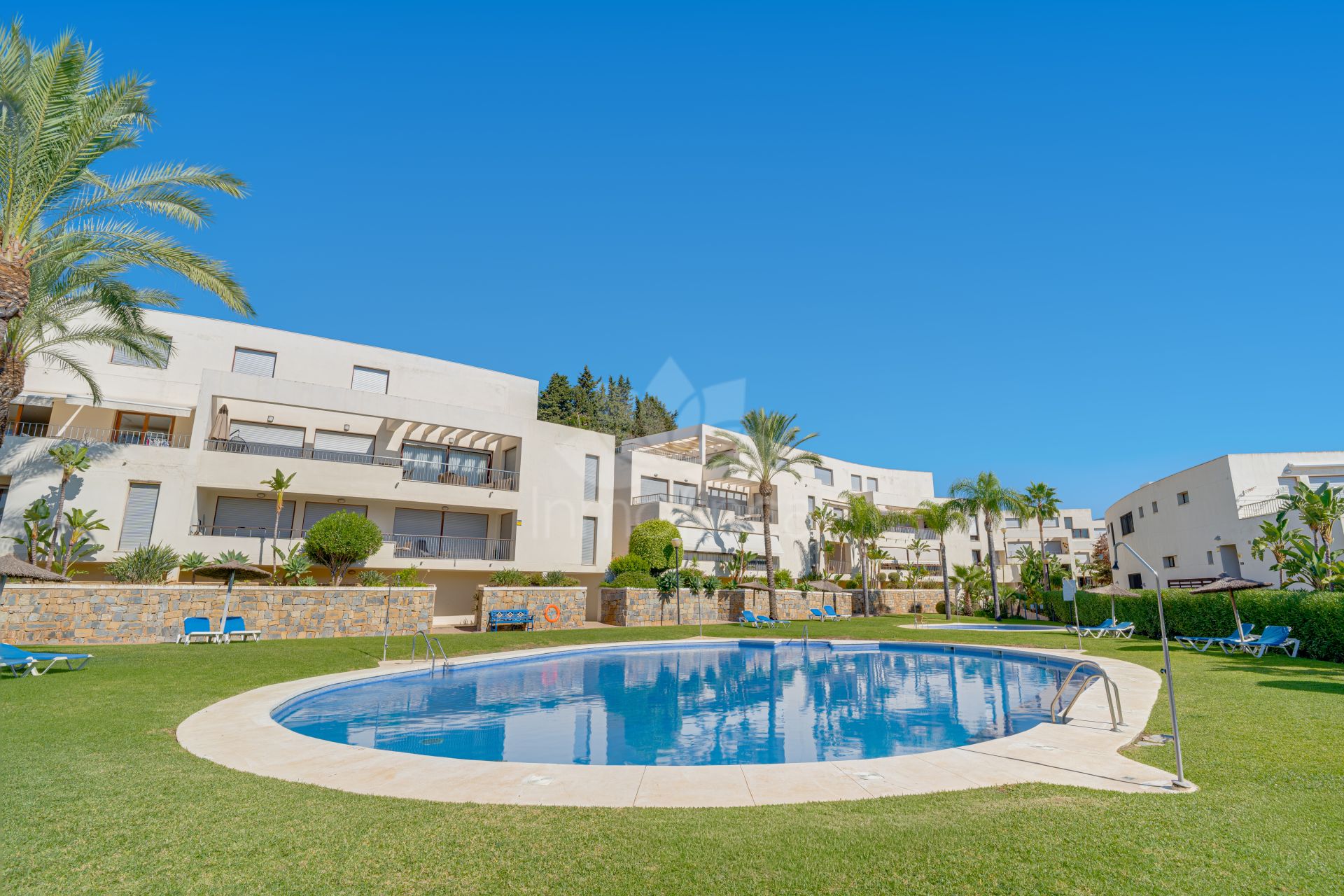 Apartamento Planta Baja en Lomas de los Monteros, Marbella