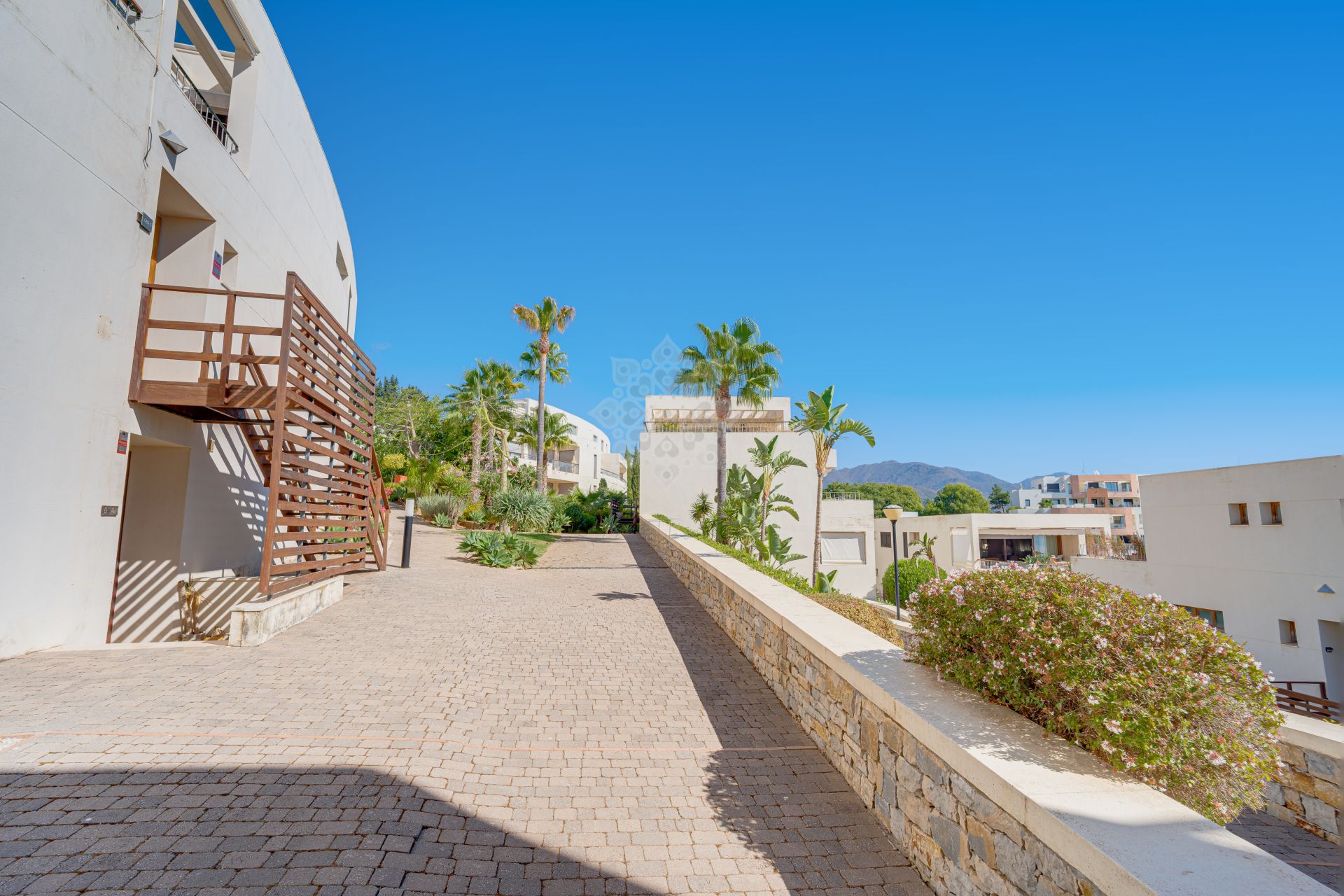 Ground Floor Apartment in Lomas de los Monteros, Marbella