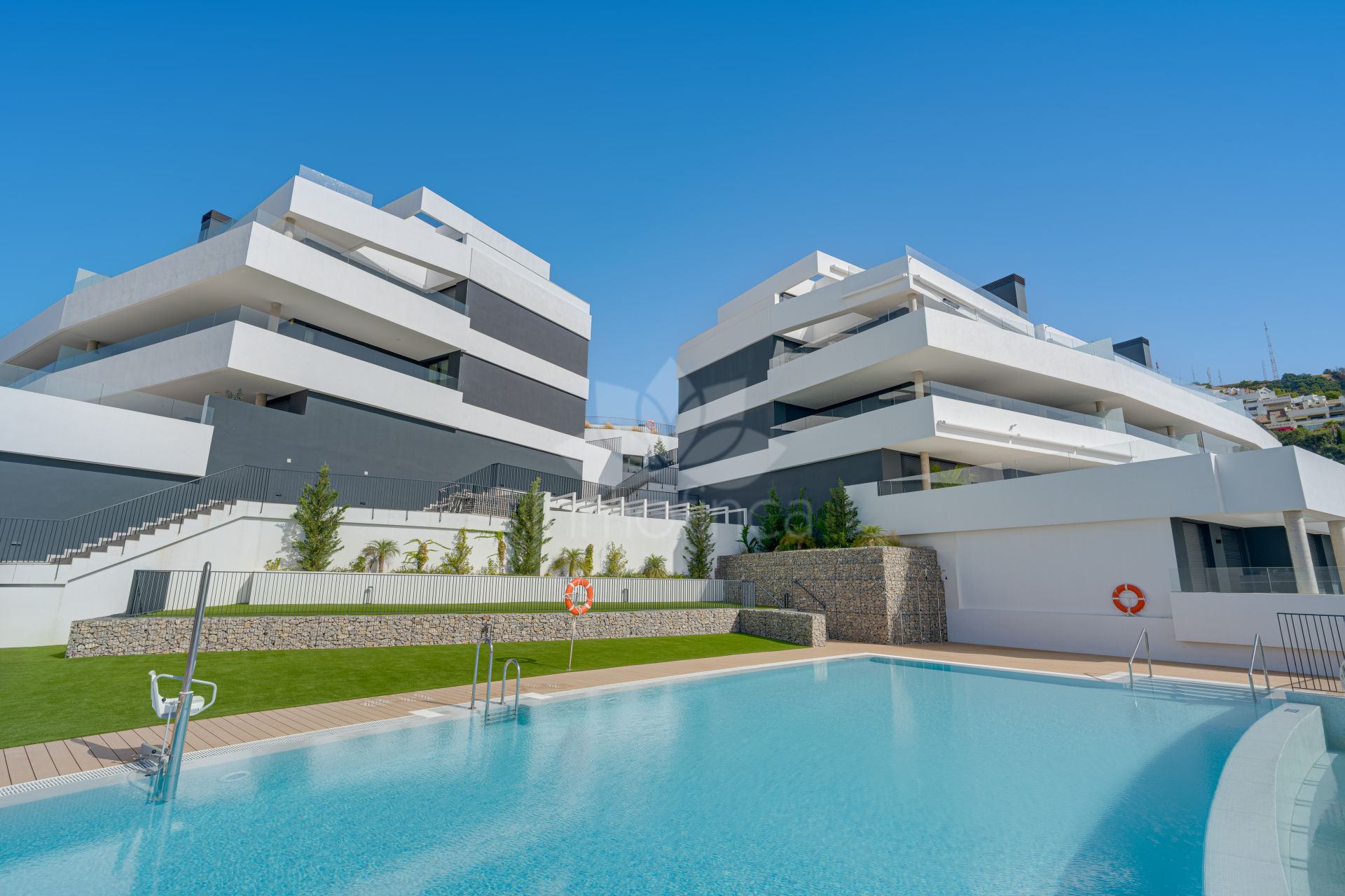 Apartamento en Los Altos de los Monteros, Marbella