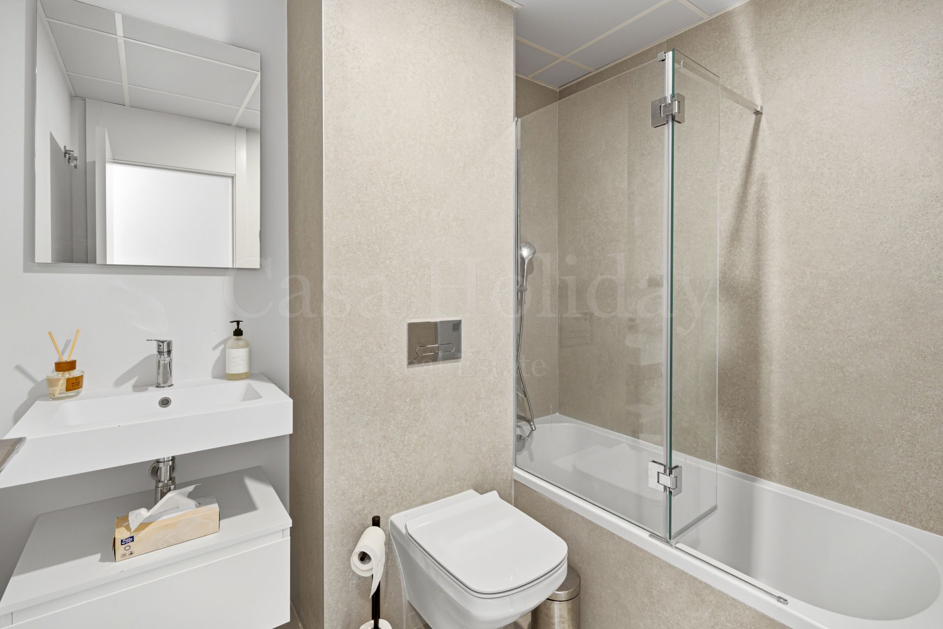 Apartment in Los Altos de los Monteros, Marbella