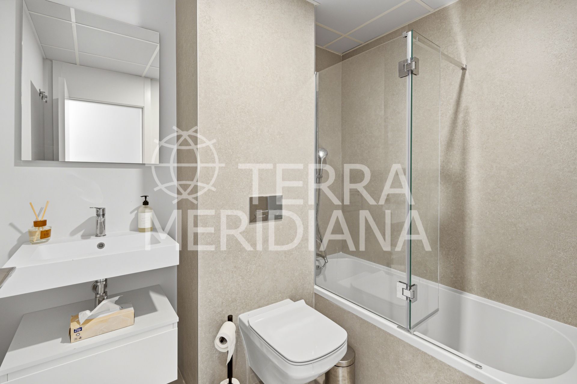 Apartment in Los Altos de los Monteros, Marbella
