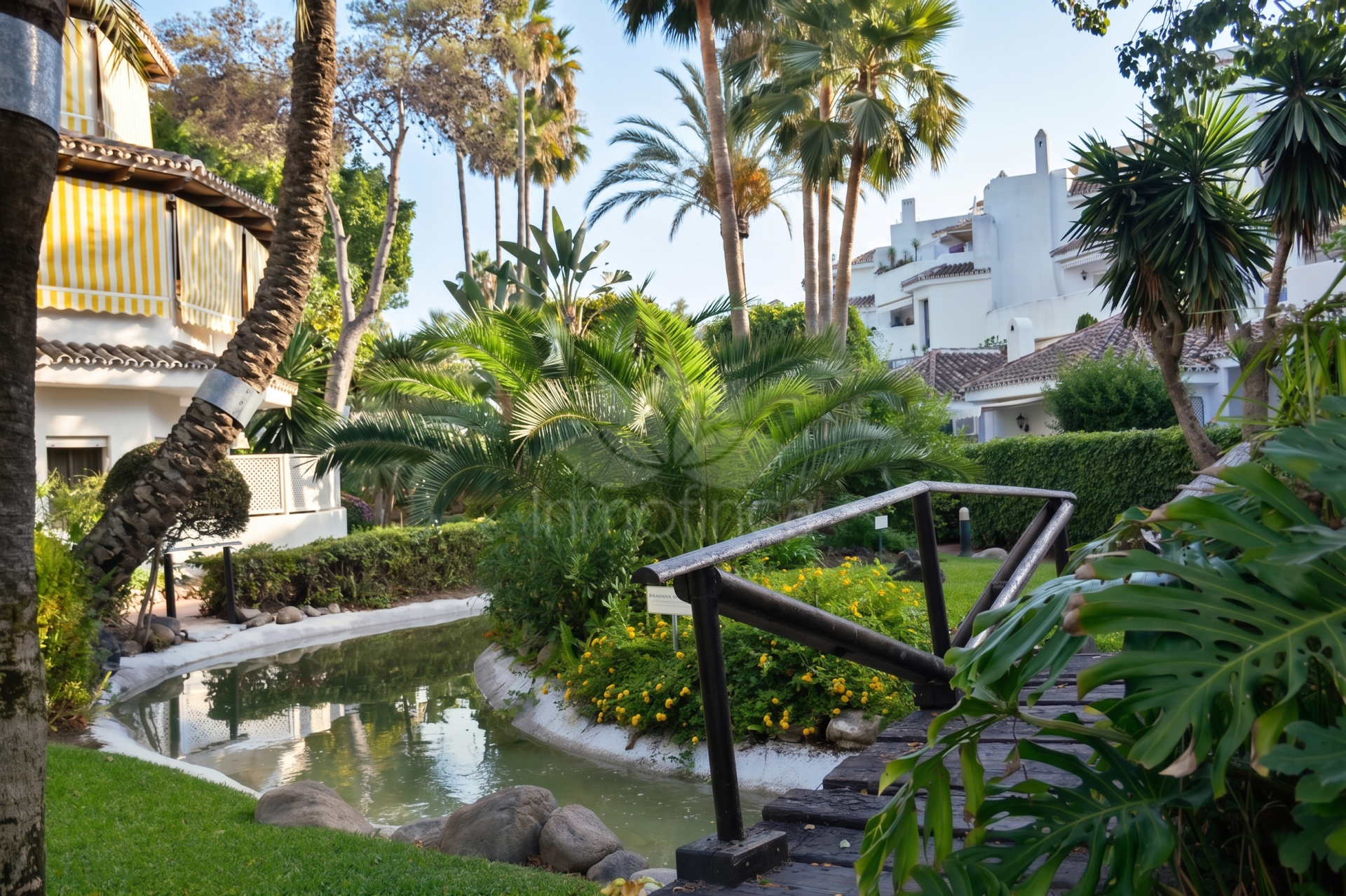 Apartamento en Golden Beach, Marbella
