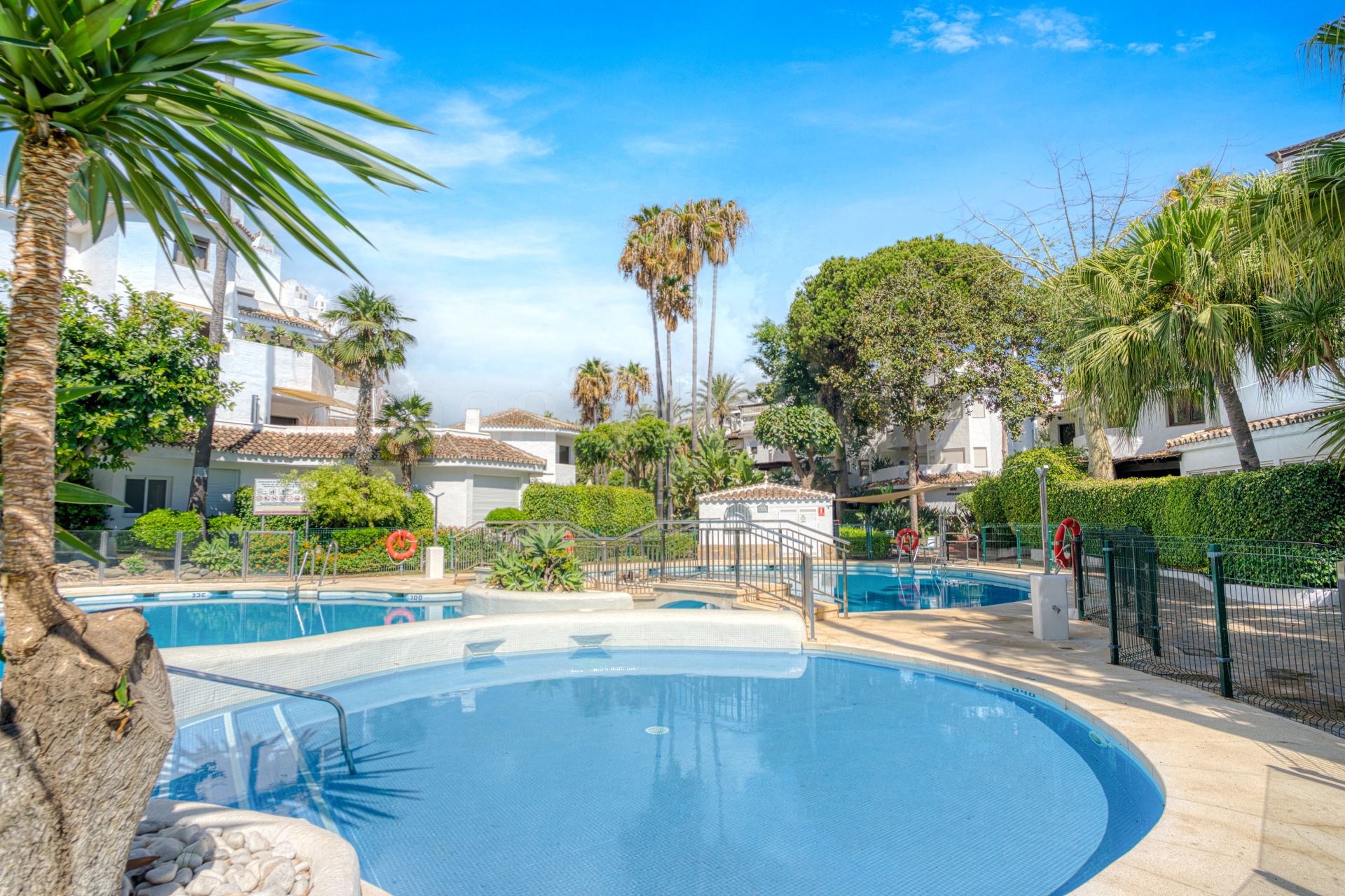 Apartment in Golden Beach, Marbella
