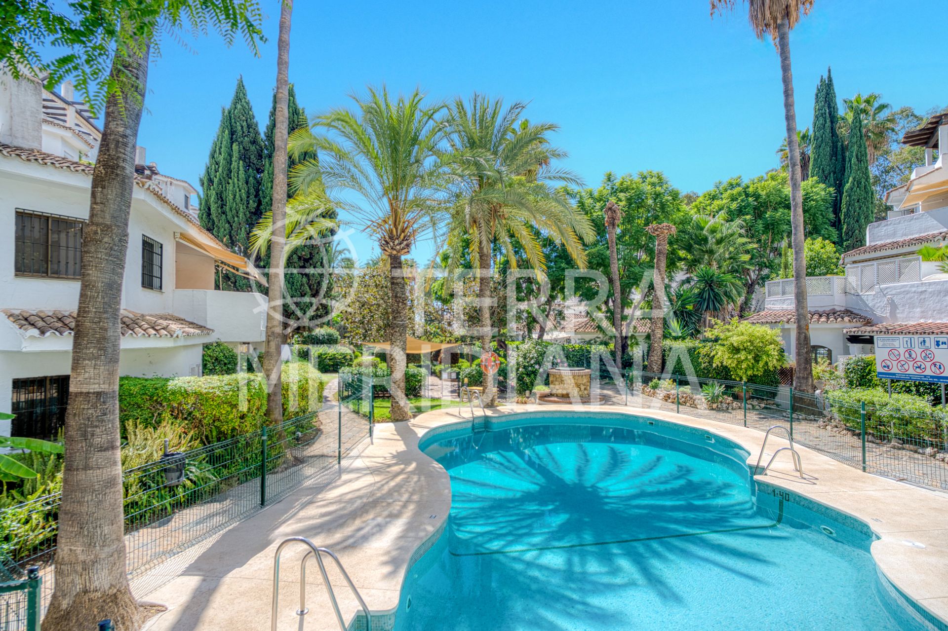 Apartment in Golden Beach, Marbella