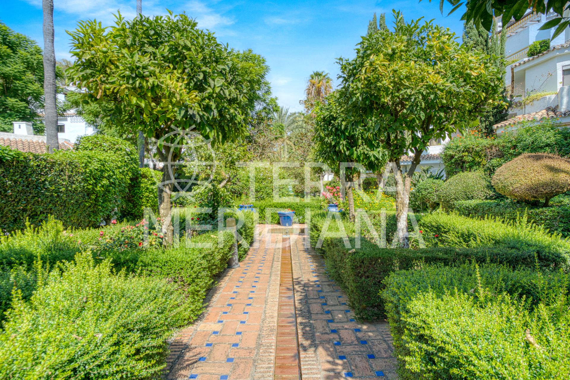 Apartment in Golden Beach, Marbella