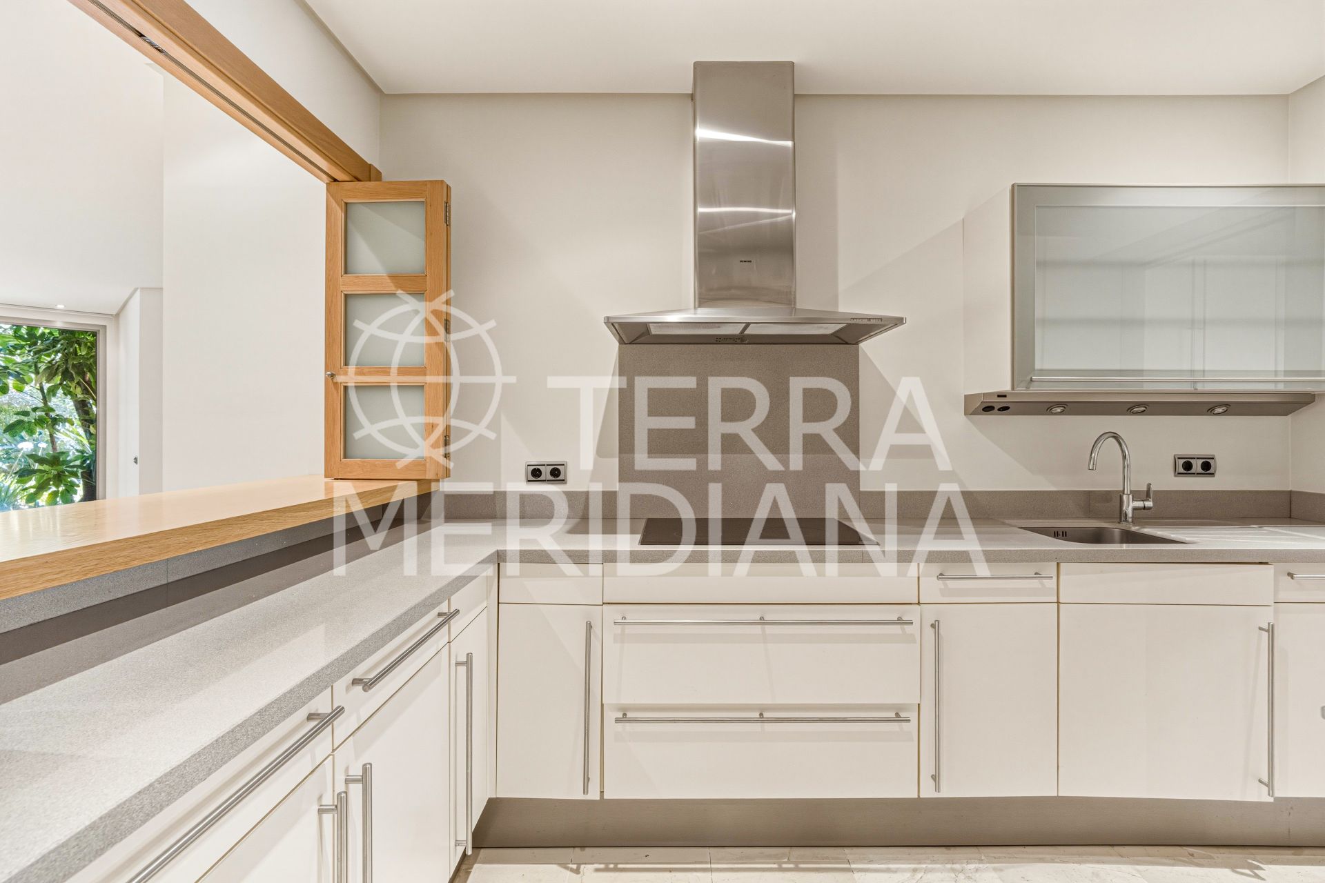 Ground Floor Apartment in Mansion Club, Marbella