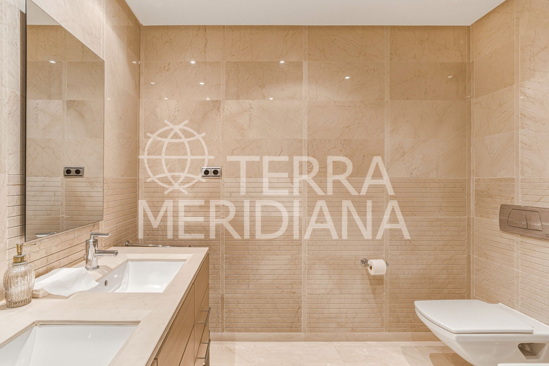 Ground Floor Apartment in Mansion Club, Marbella