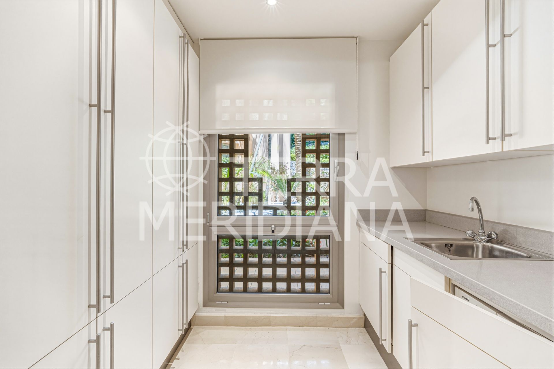 Ground Floor Apartment in Mansion Club, Marbella
