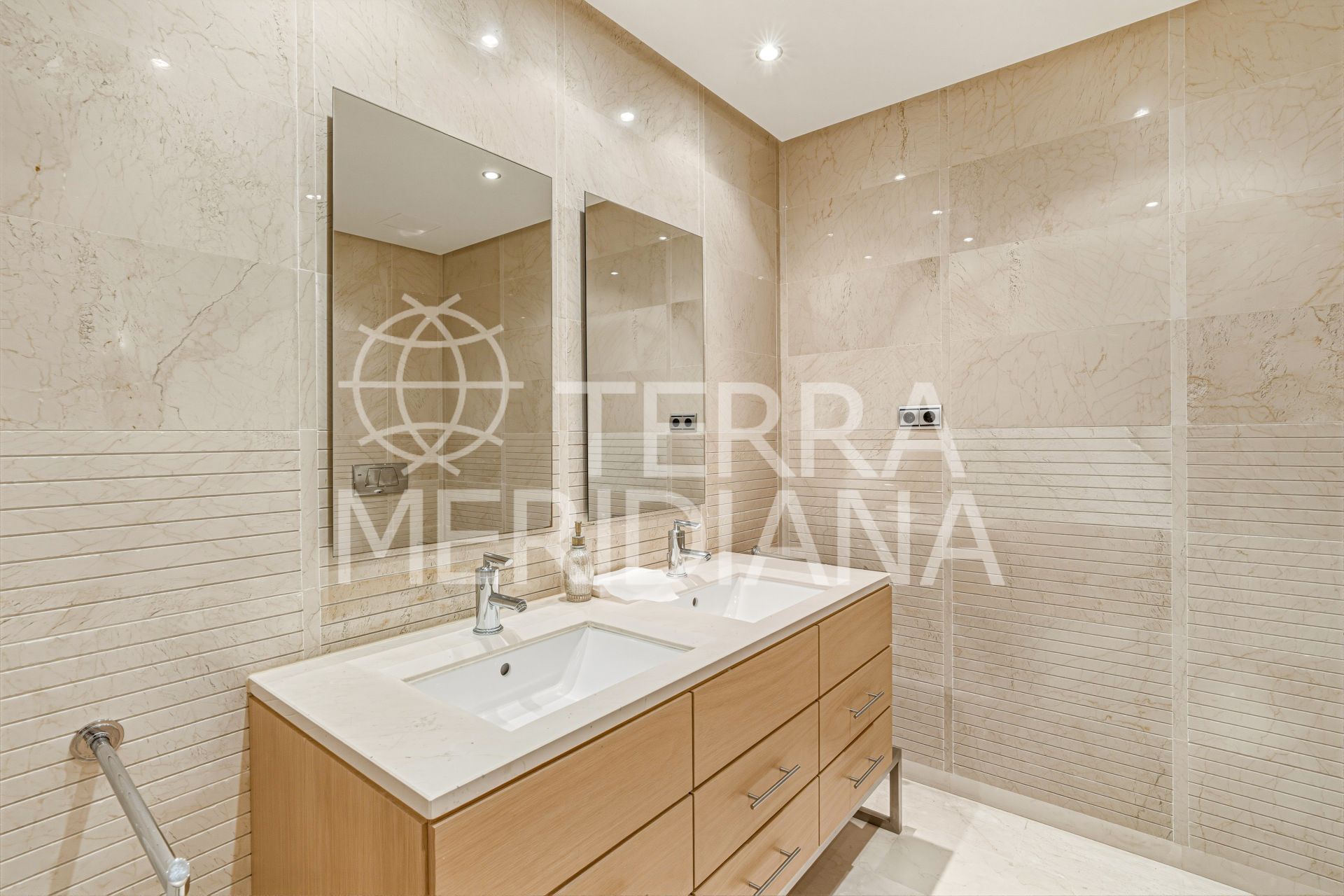 Ground Floor Apartment in Mansion Club, Marbella