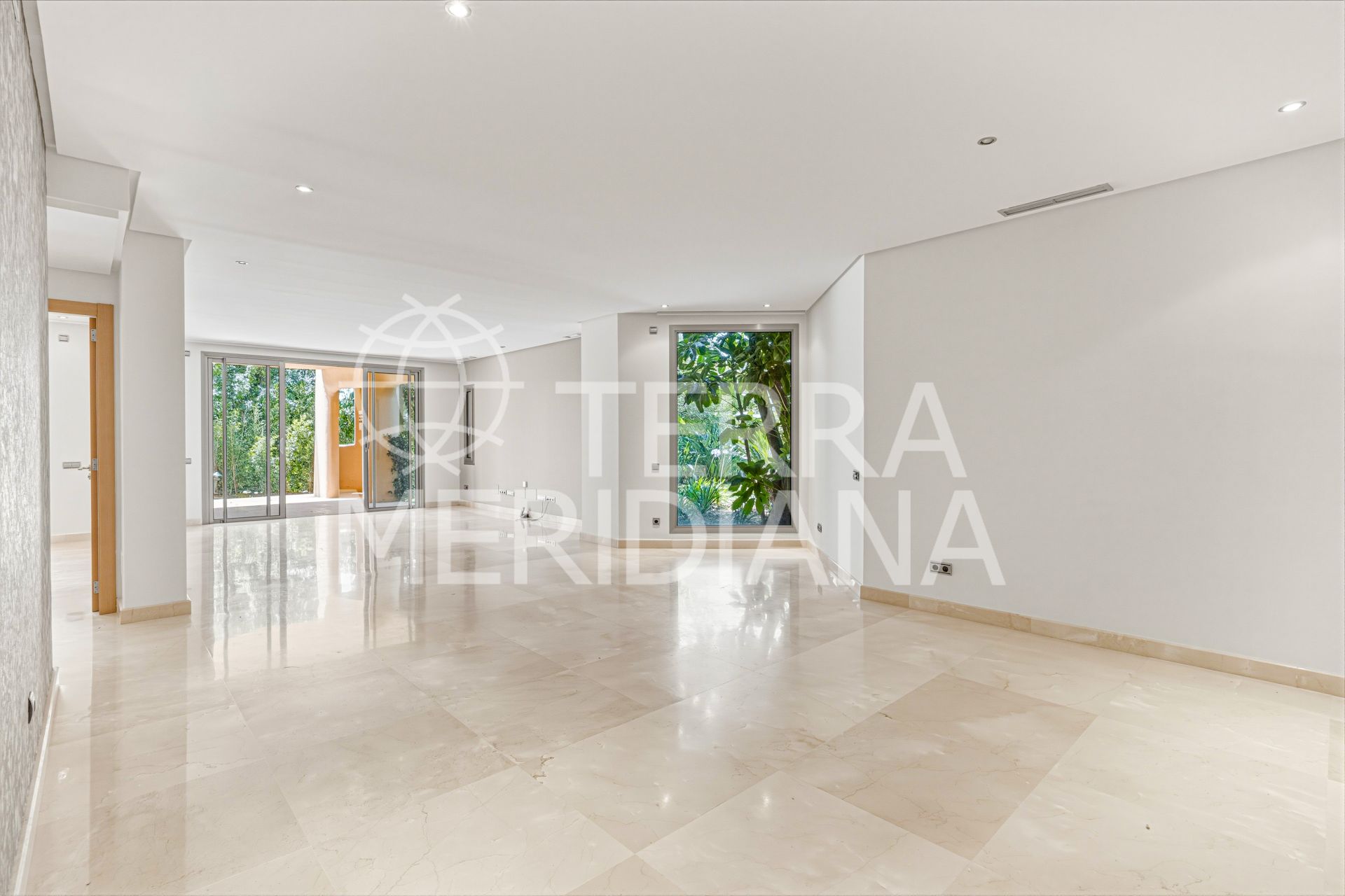 Ground Floor Apartment in Mansion Club, Marbella