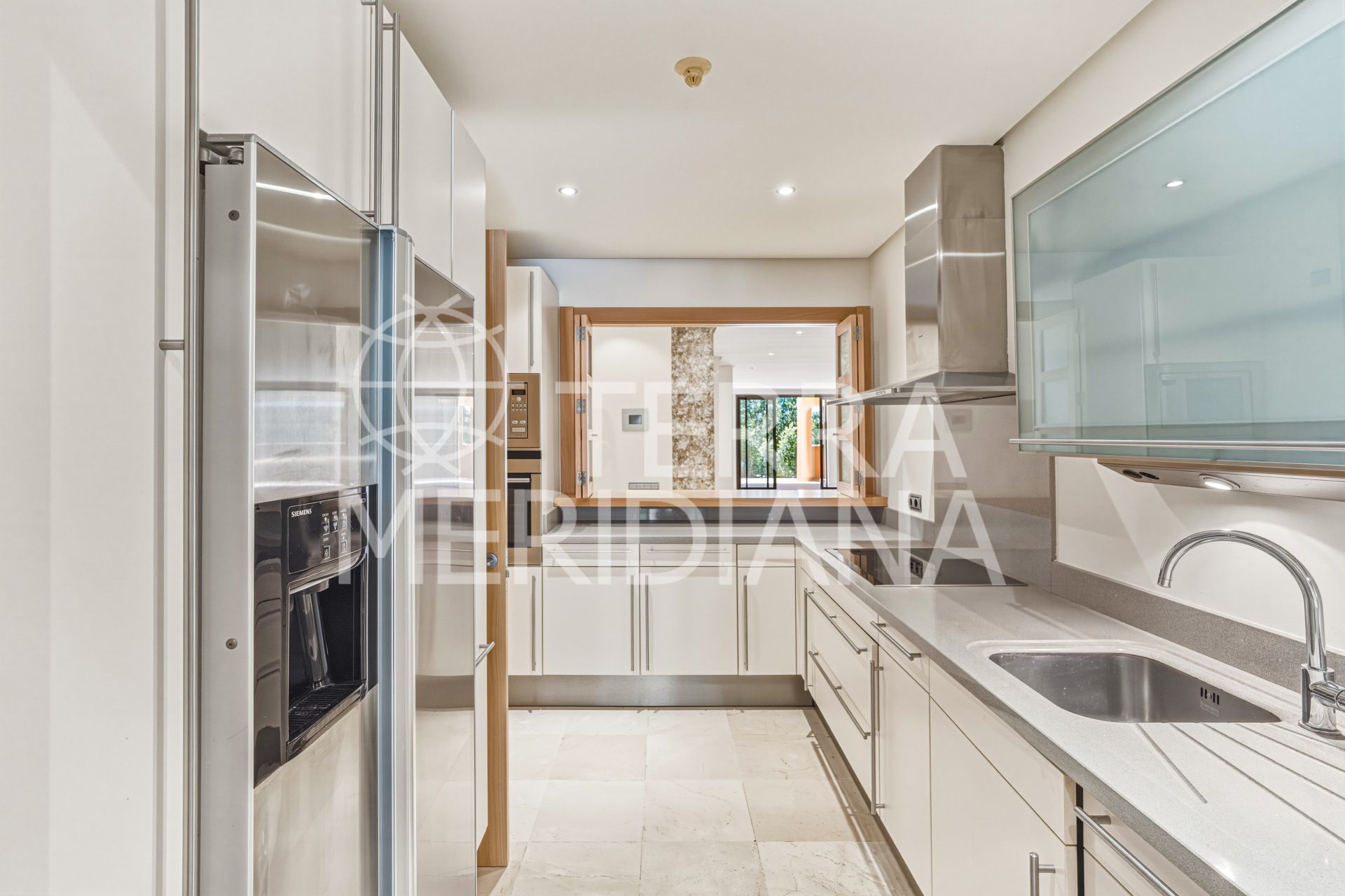 Ground Floor Apartment in Mansion Club, Marbella