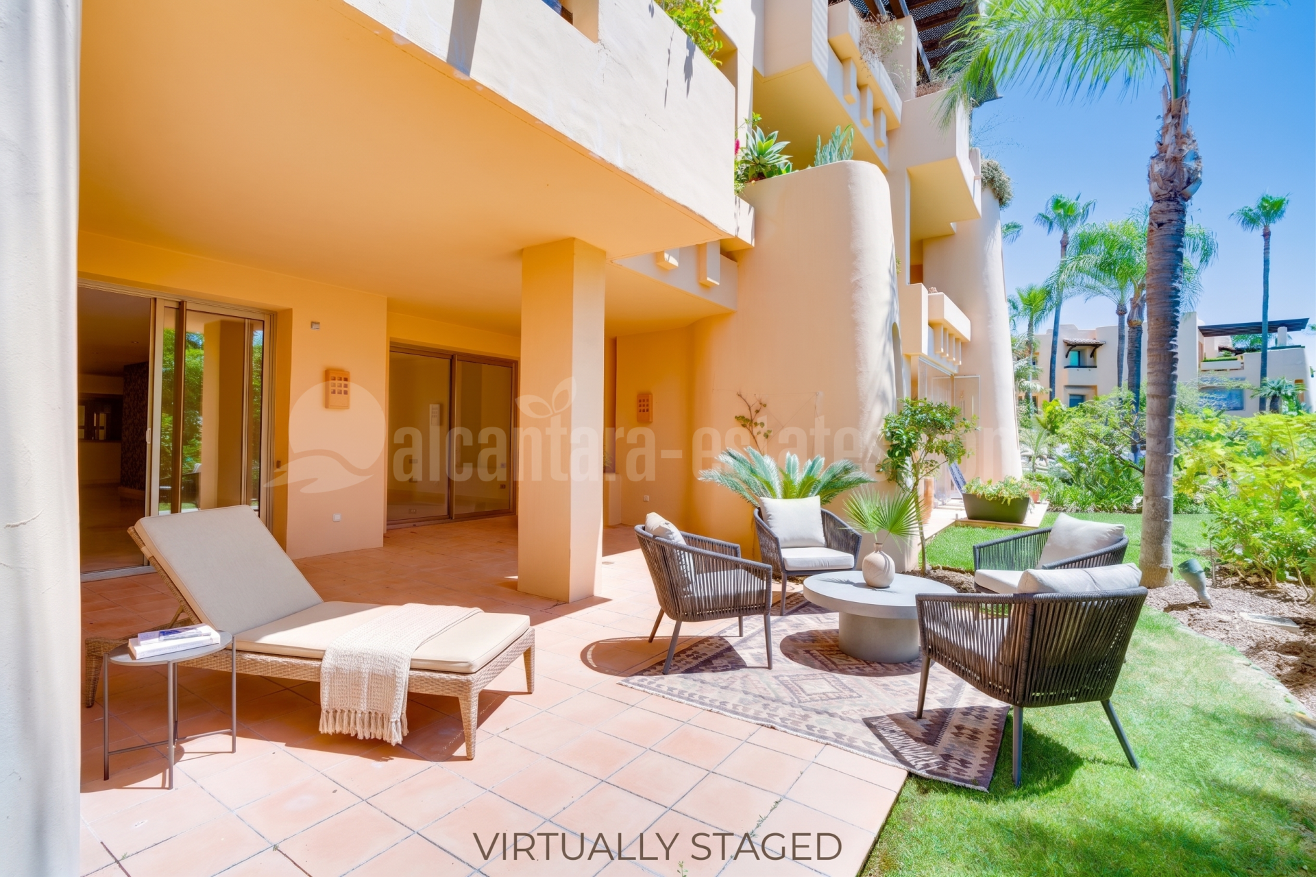 Ground Floor Apartment in Mansion Club, Marbella