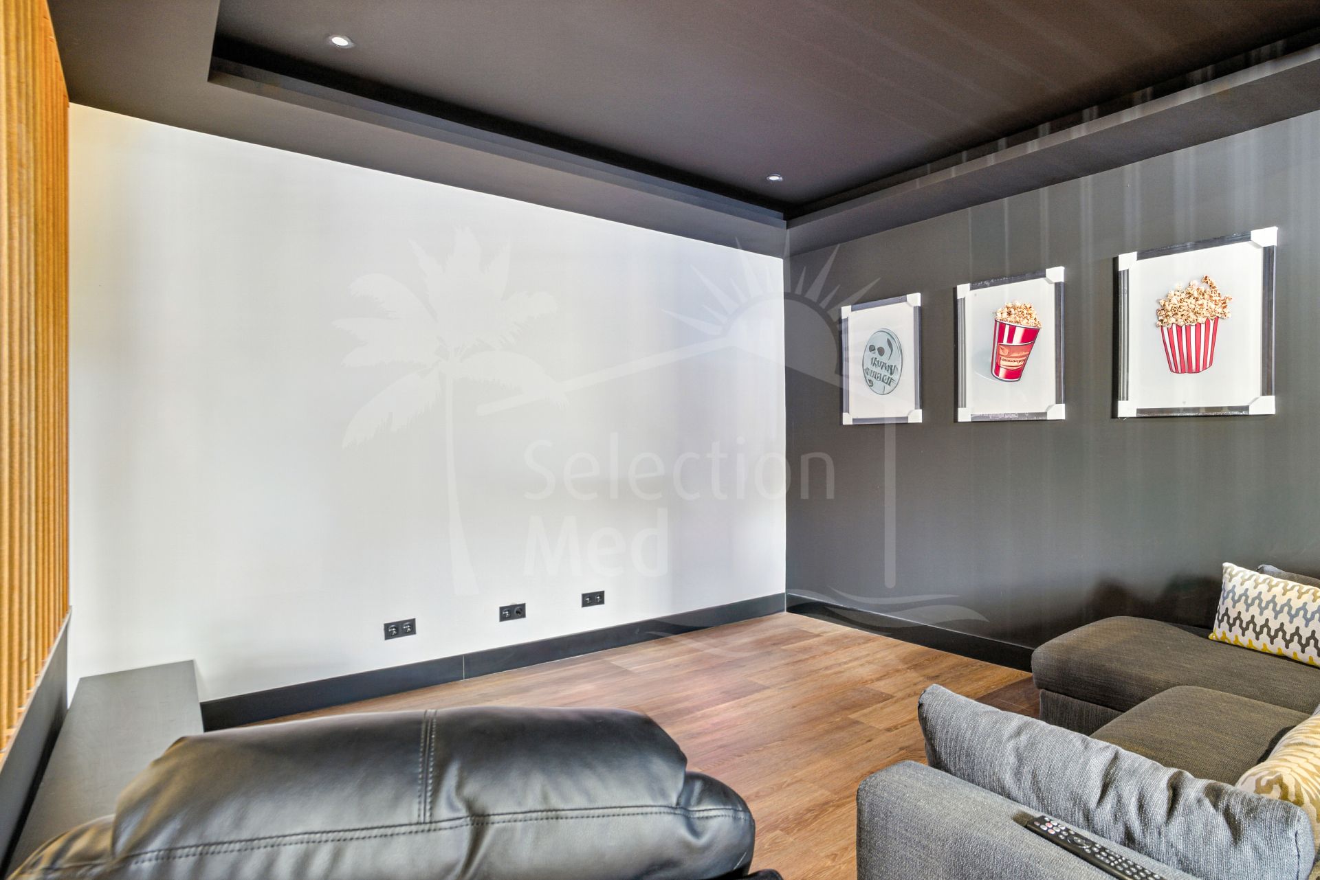 Villa de six chambres récemment rénovée à Mijas, avec piscine privée