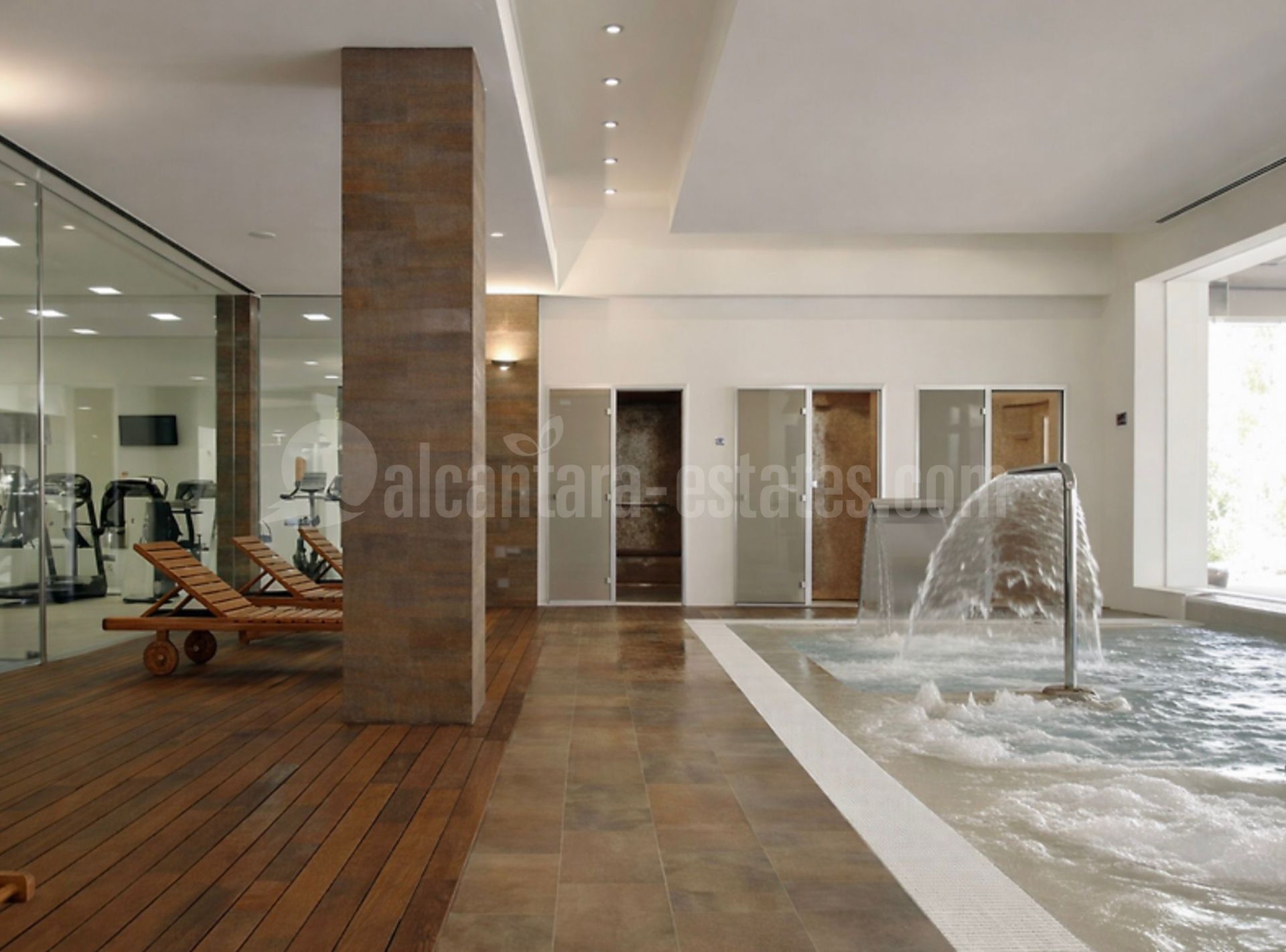 Apartamento Planta Baja en Los Capanes del Golf, Benahavis
