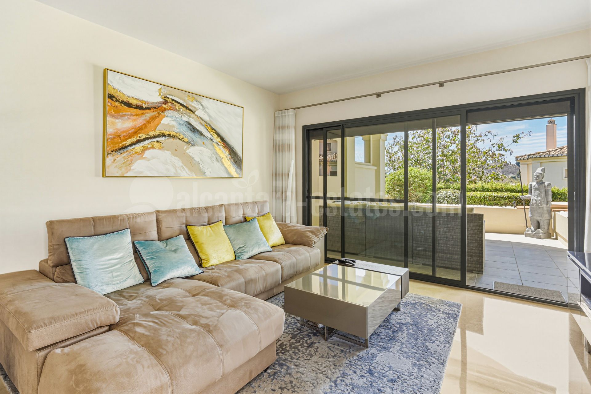 Apartamento Planta Baja en Los Capanes del Golf, Benahavis