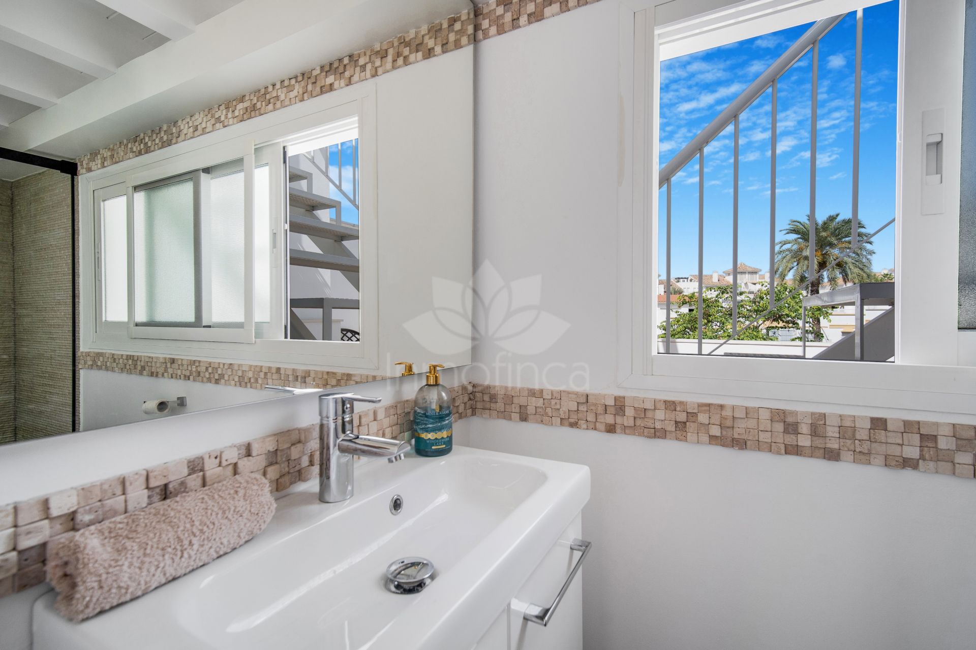 Adosado en Marbellamar, Marbella