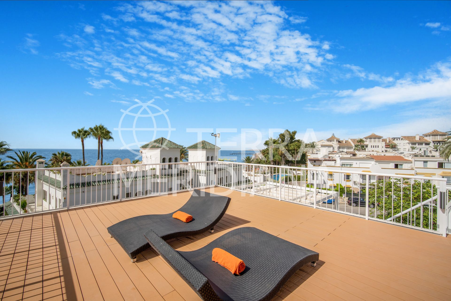 Town House in Marbellamar, Marbella