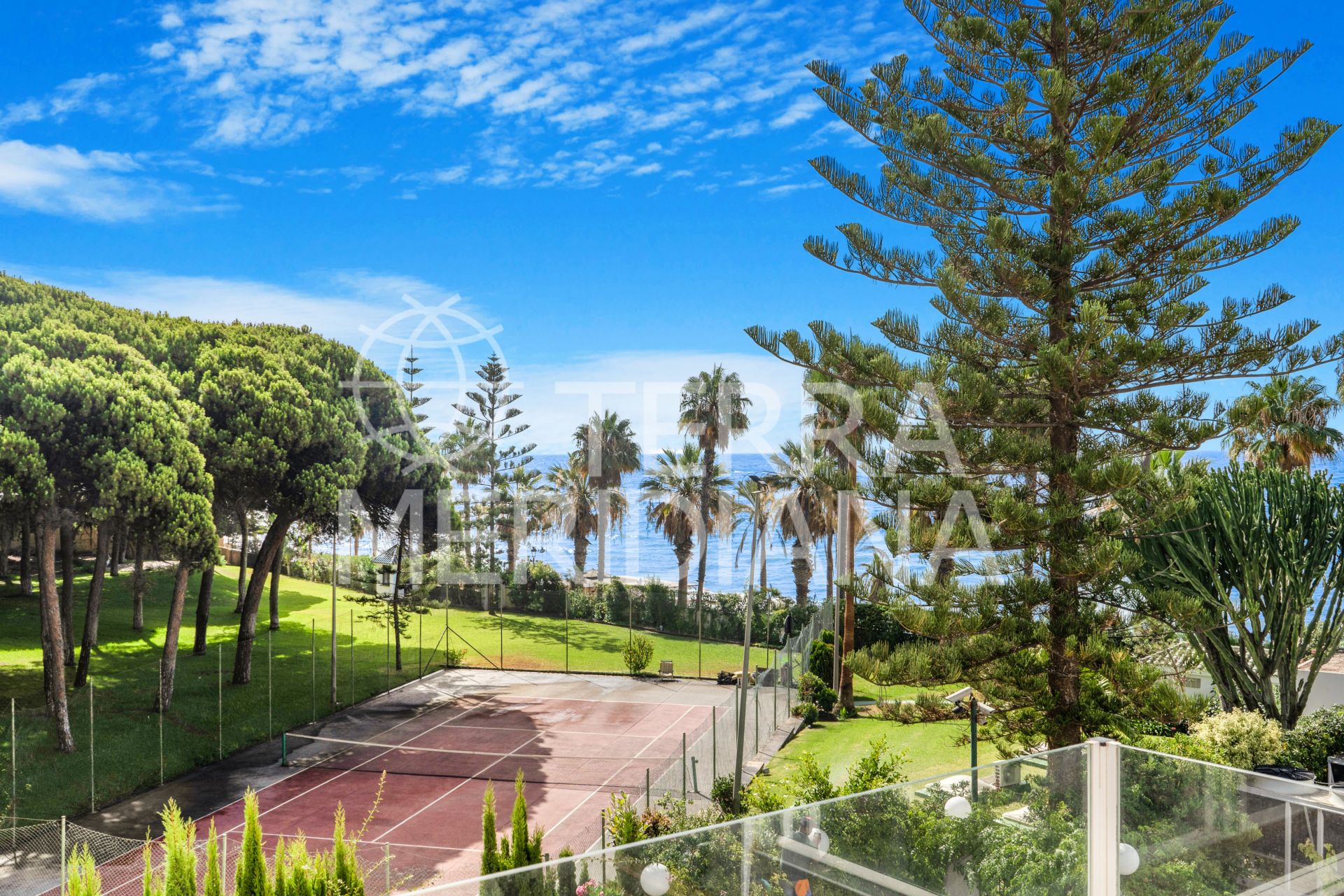 Town House in Marbellamar, Marbella