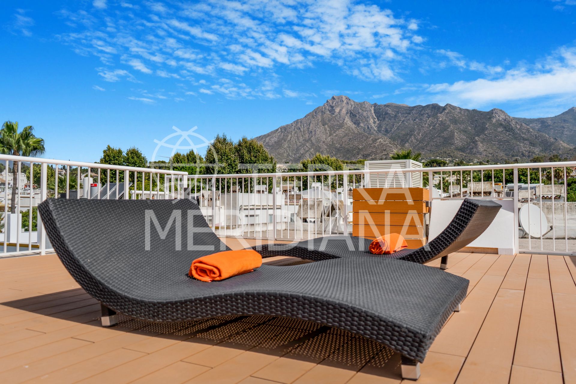 Town House in Marbellamar, Marbella