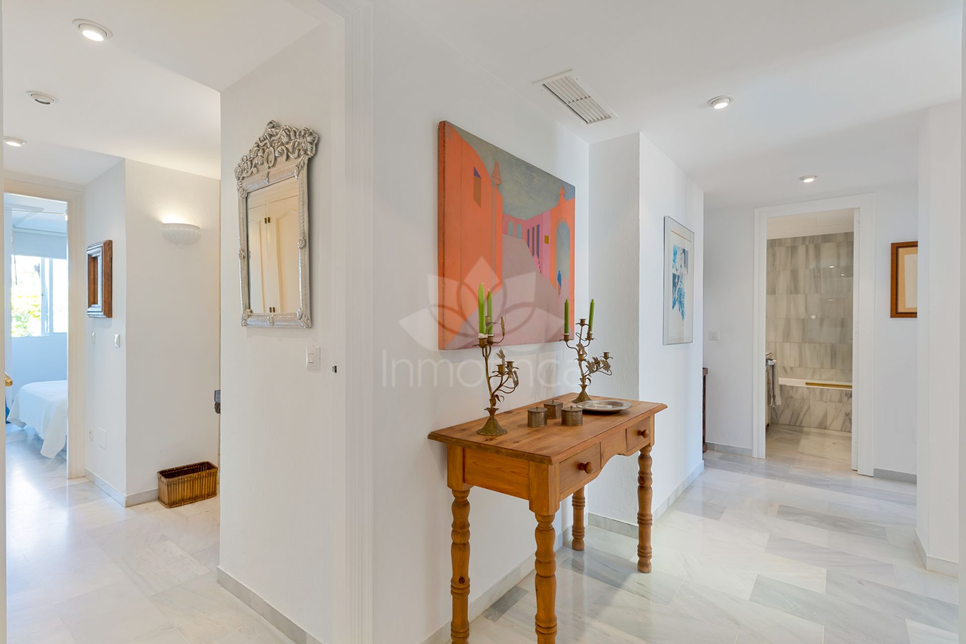 Apartamento Planta Baja en Las Jacarandas, Estepona