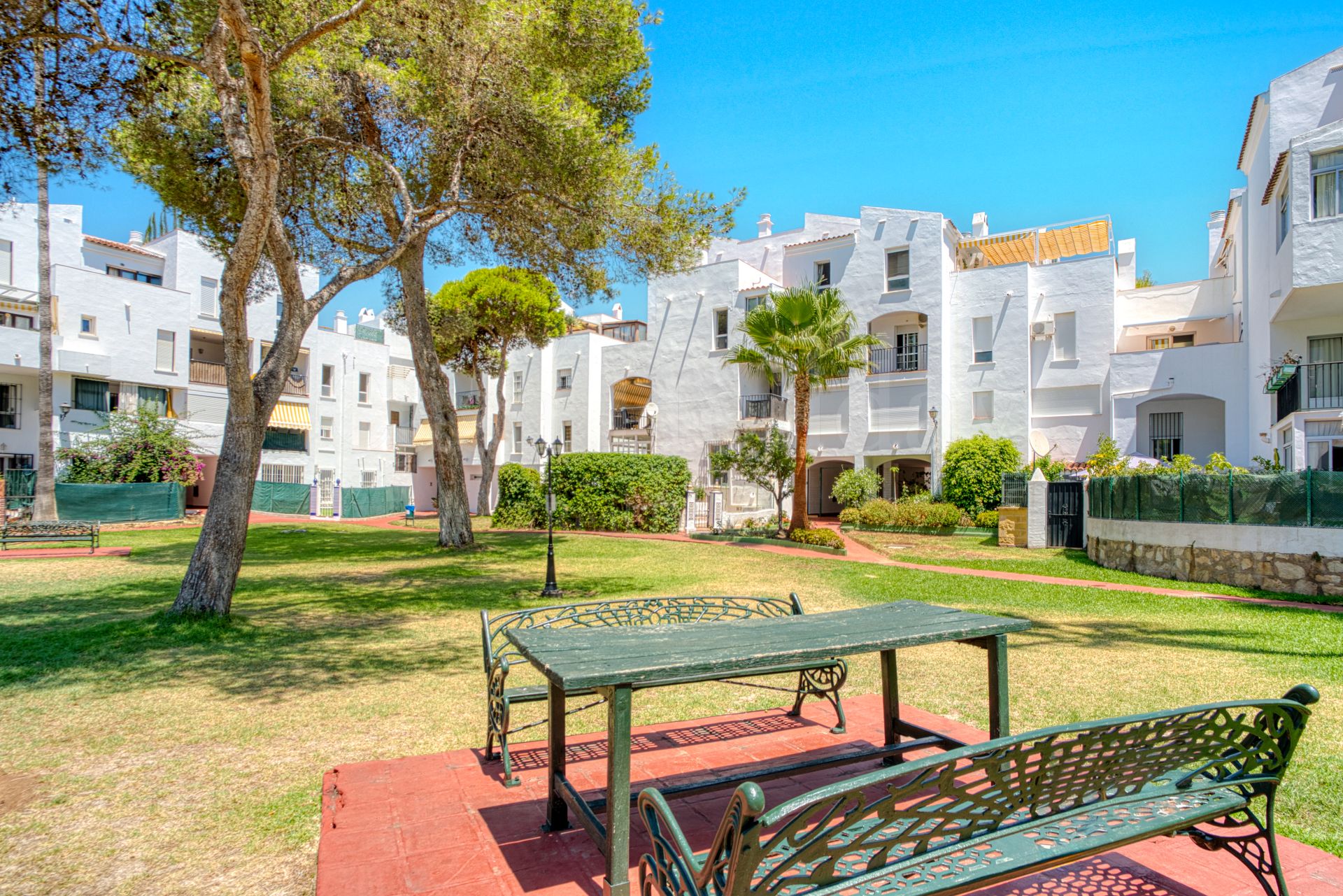 Atico Duplex en Parque Elviria, Marbella