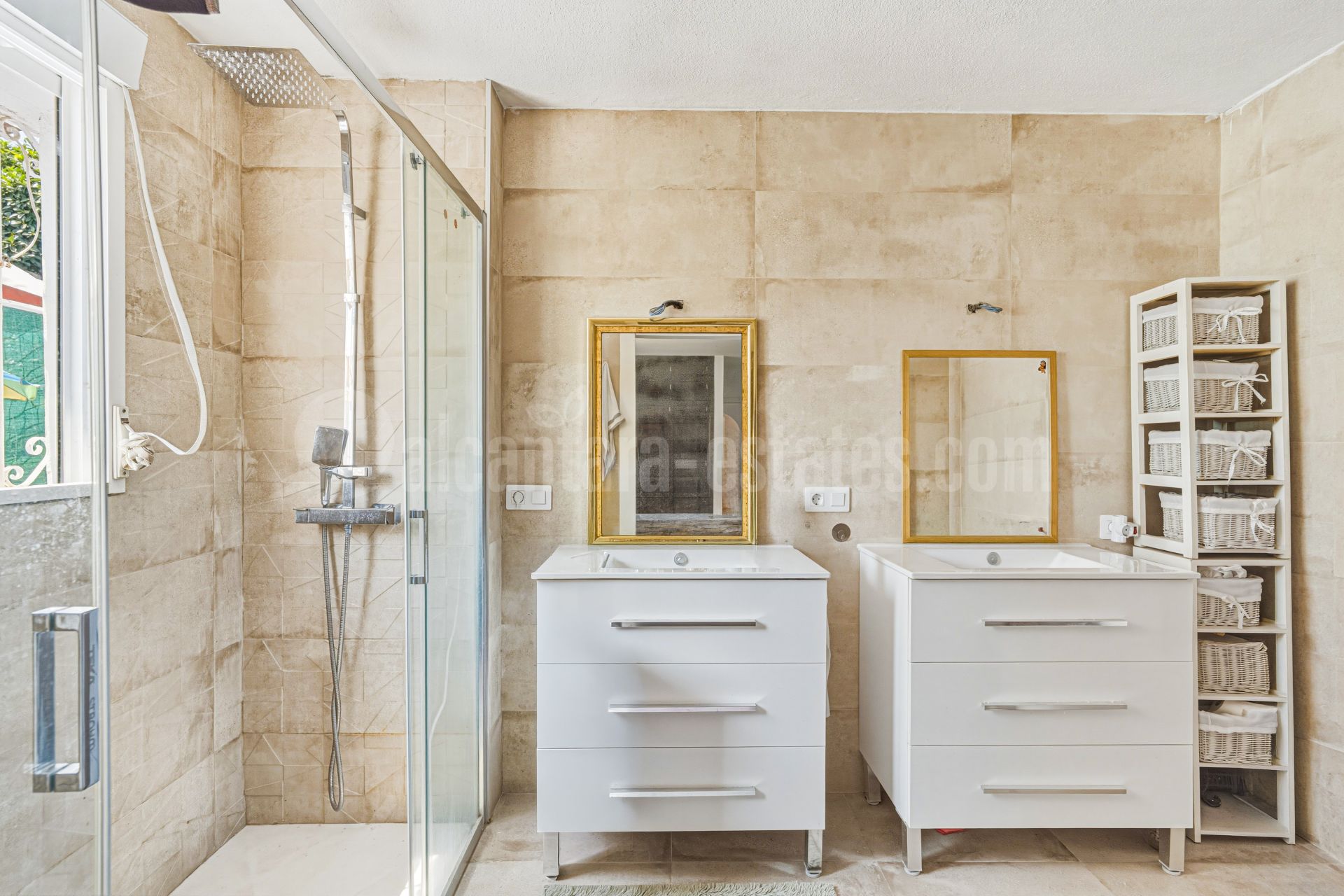Villa in Nueva Andalucia, Marbella