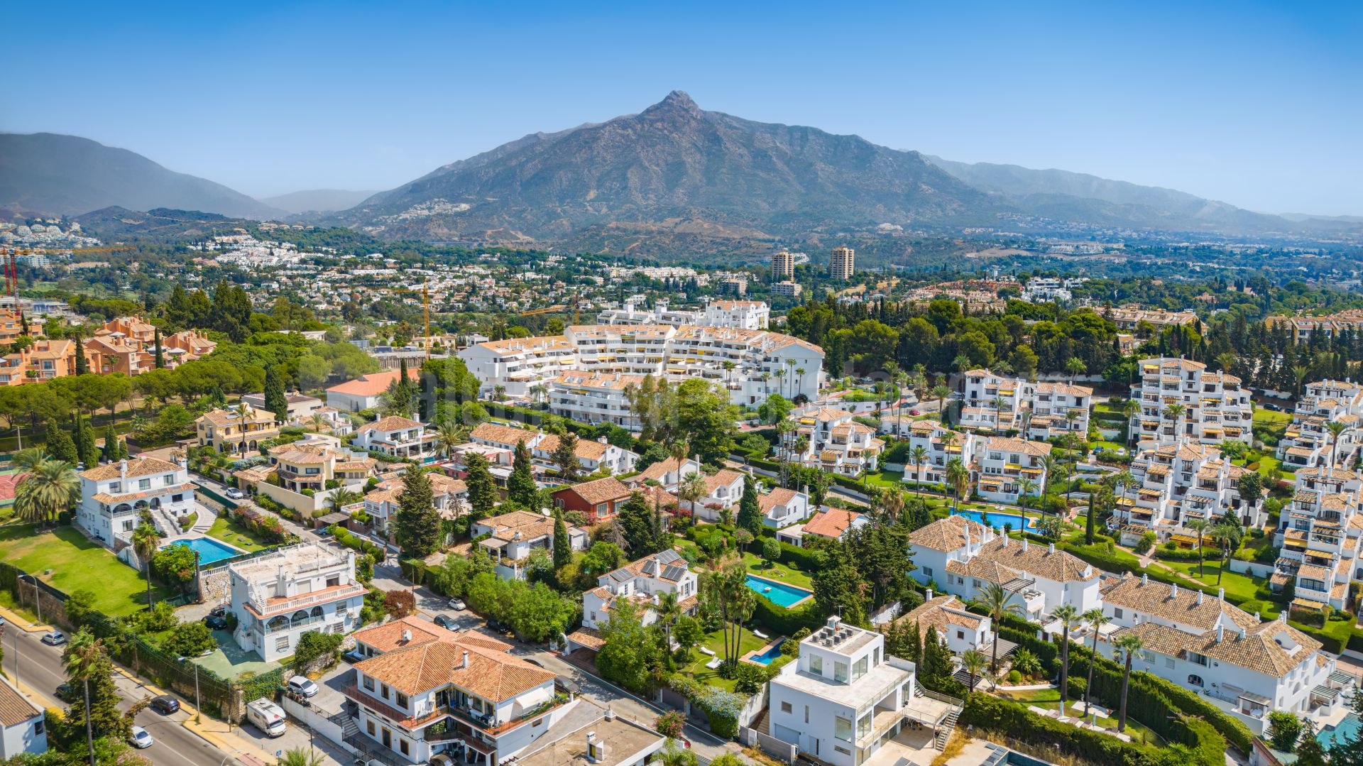 Villa in Nueva Andalucia, Marbella