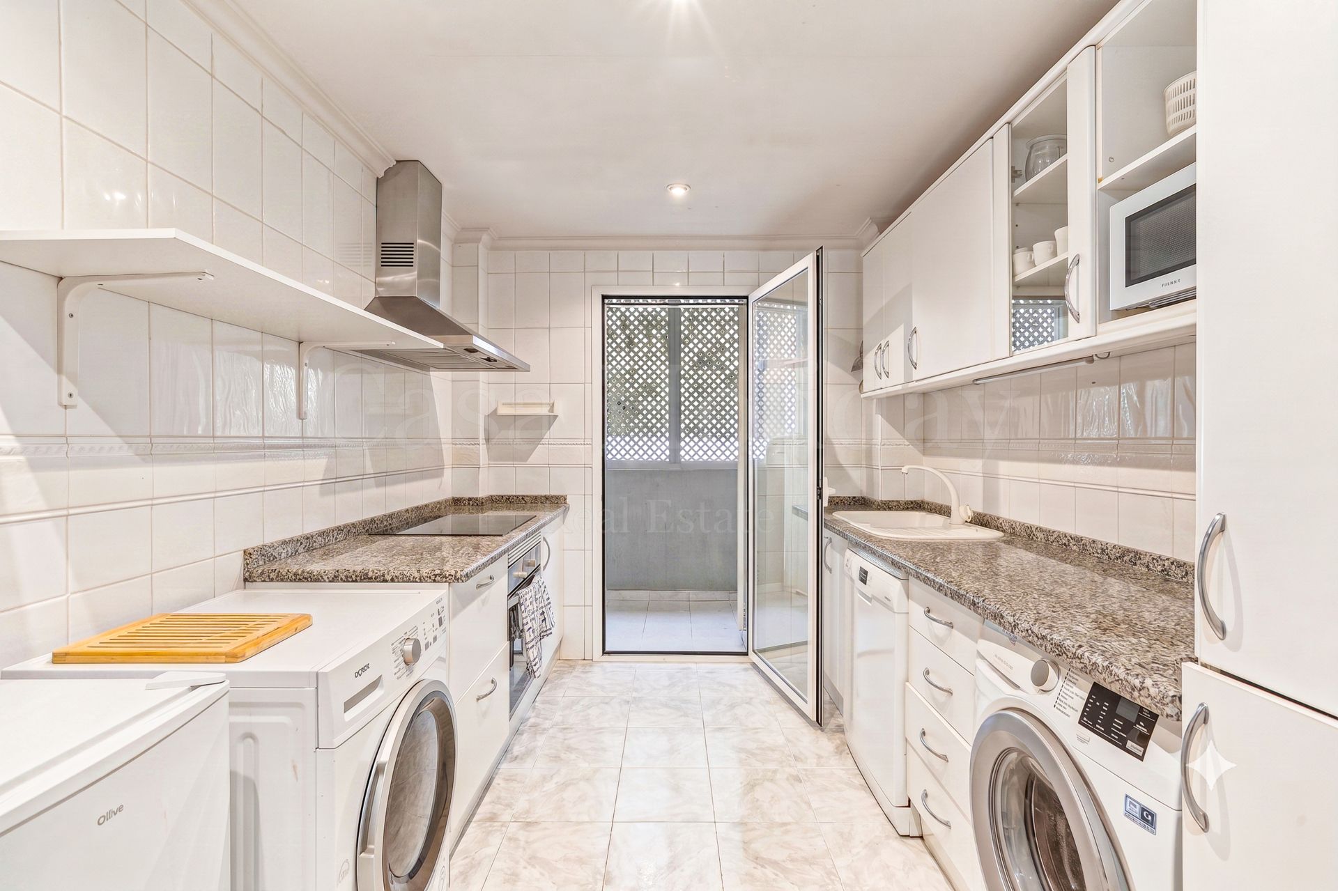 Apartamento Planta Baja en Elviria, Marbella