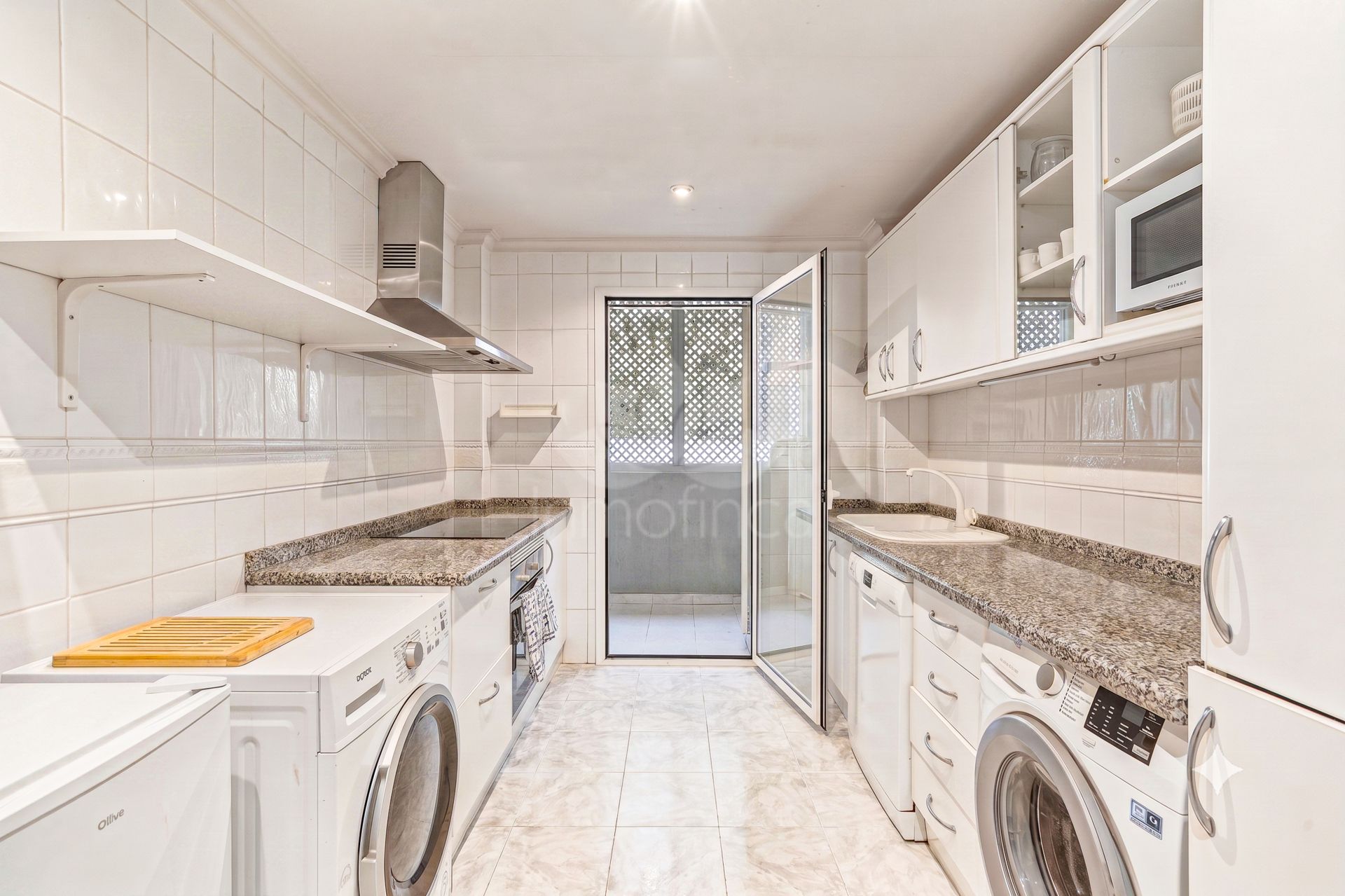 Apartamento Planta Baja en Elviria, Marbella