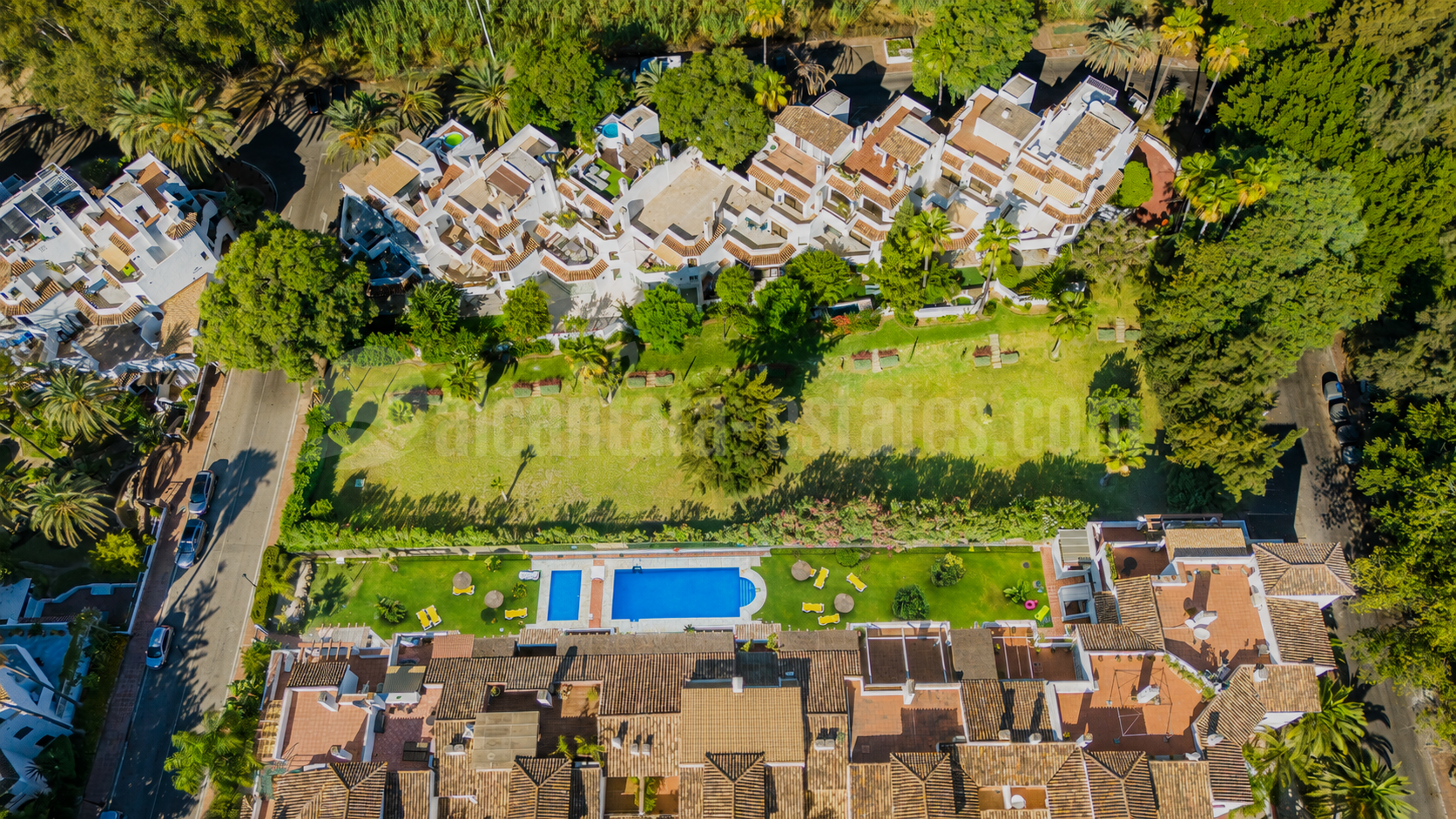 Apartamento Planta Baja en Elviria, Marbella