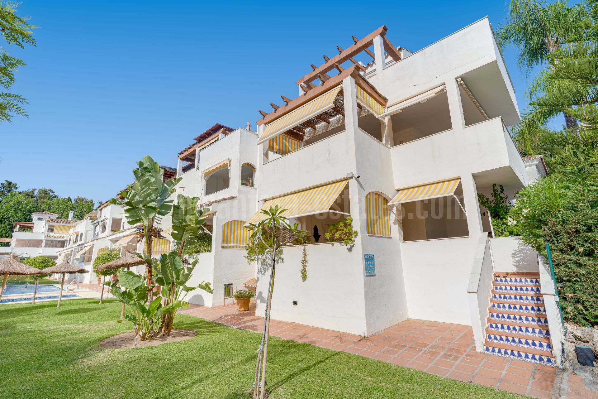 Apartamento Planta Baja en Elviria, Marbella