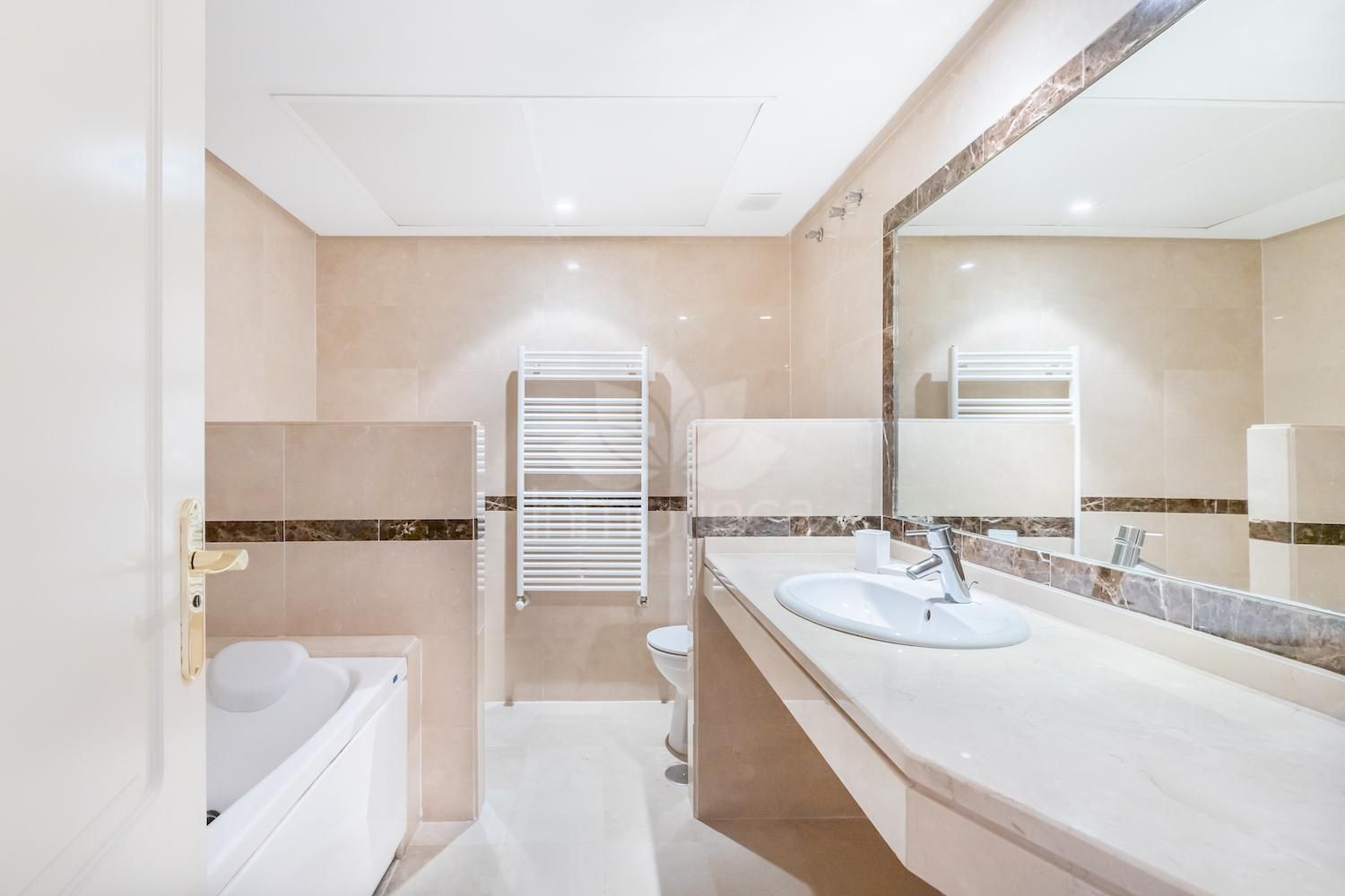 Ground Floor Apartment in Atalaya de Rio Verde, Marbella