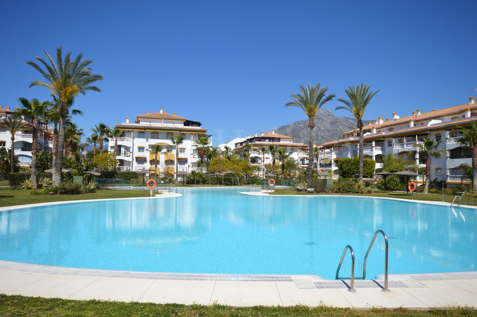 Apartamento en La Dama de Noche, Marbella