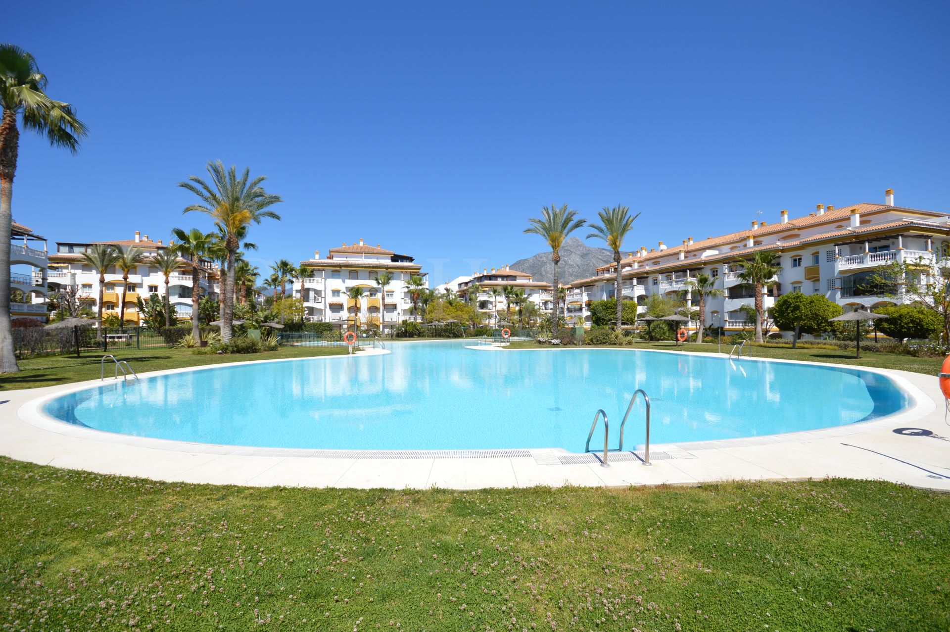 Apartamento en La Dama de Noche, Marbella